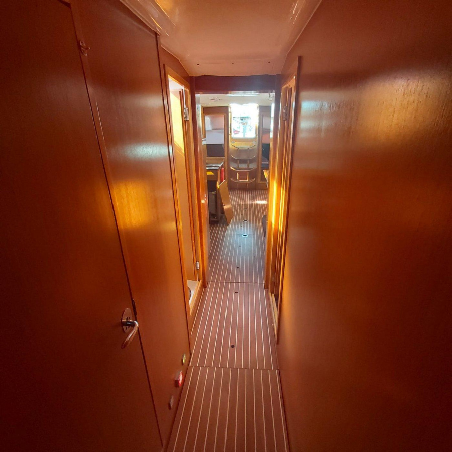 Bavaria 51 — photo 17
