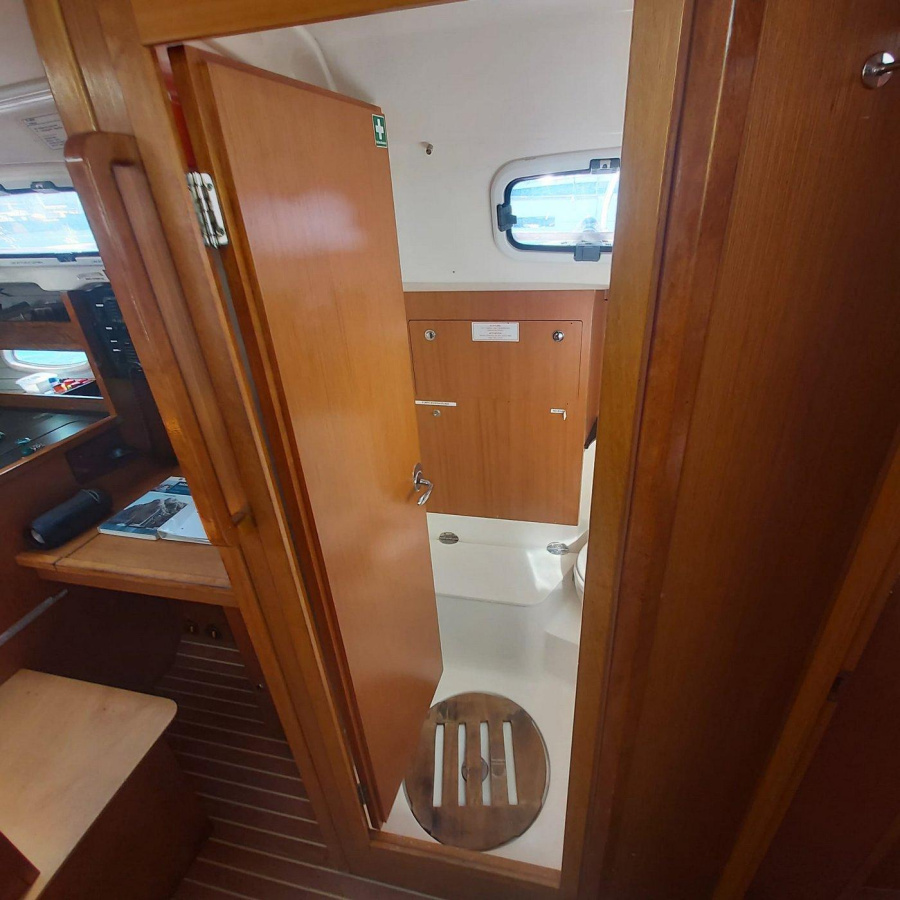 Bavaria 51 — photo 14
