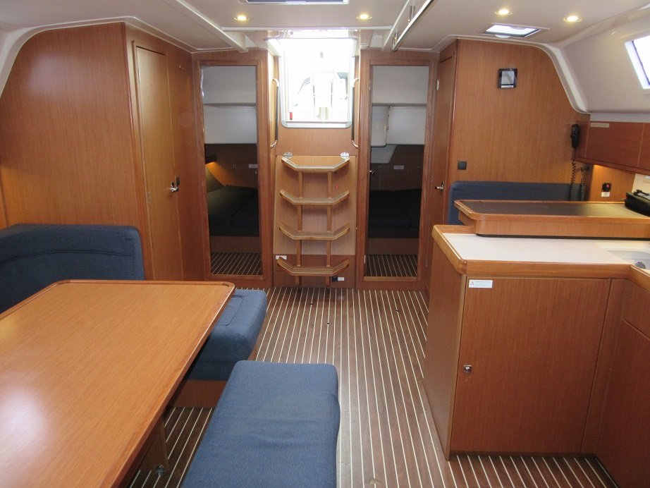 Bavaria 51 — photo 3