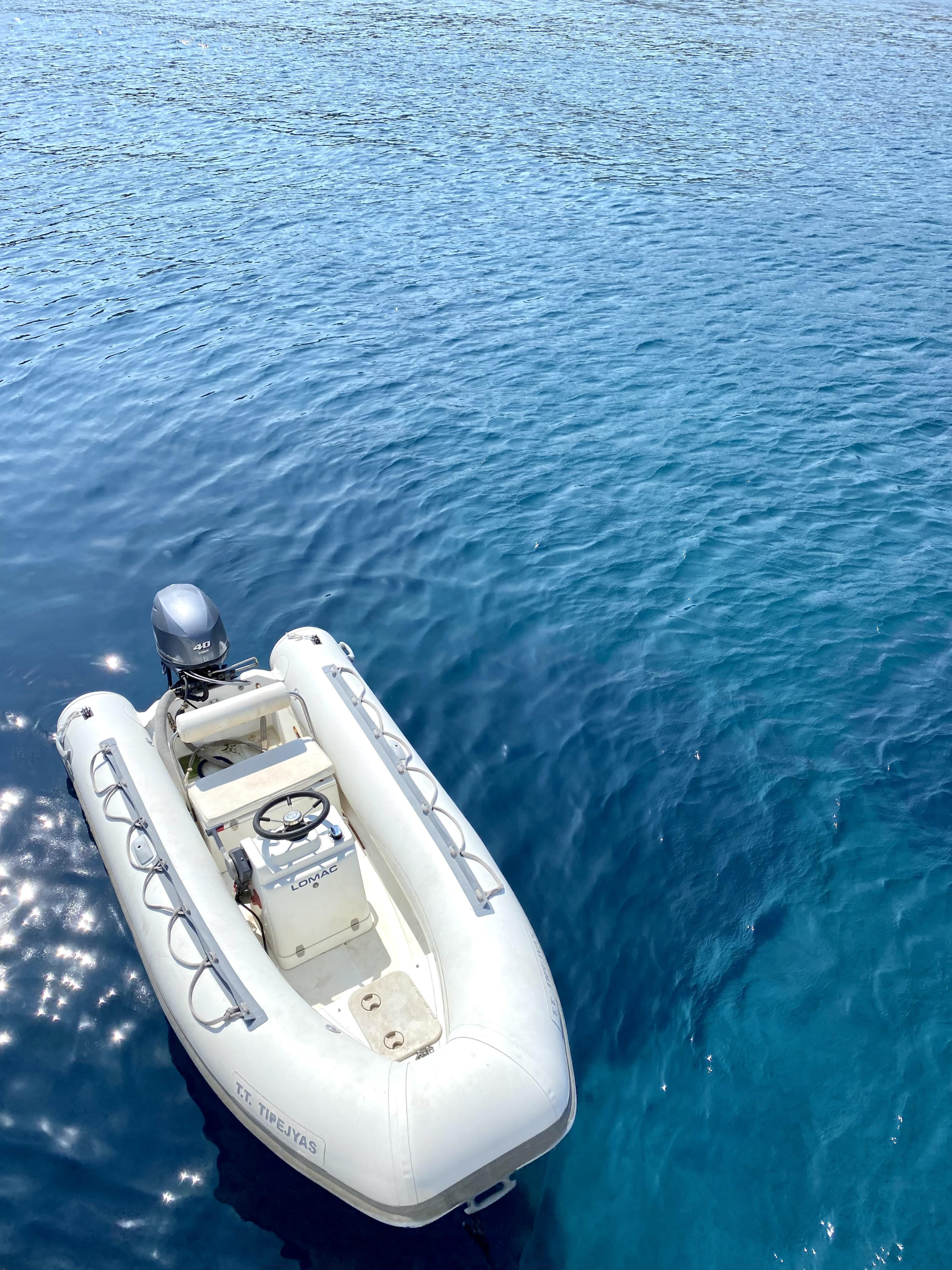 Hatteras 50 Convertible — photo 27