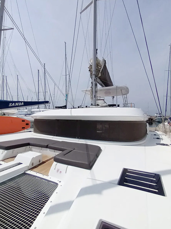 Lagoon 50 — photo 9