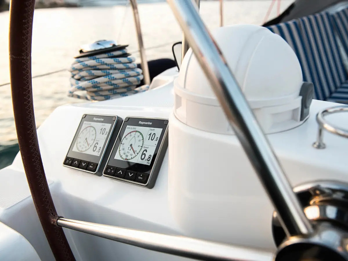 Sun Odyssey 44 i — photo 9
