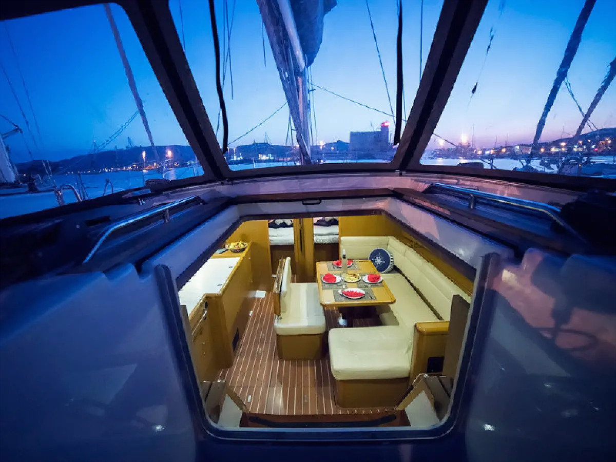 Sun Odyssey 44 i — photo 5