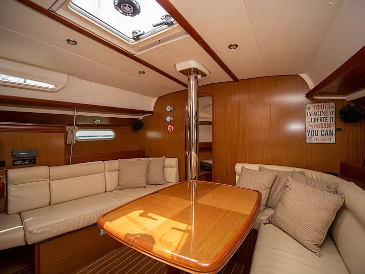 Sun Odyssey 42 i — photo 10
