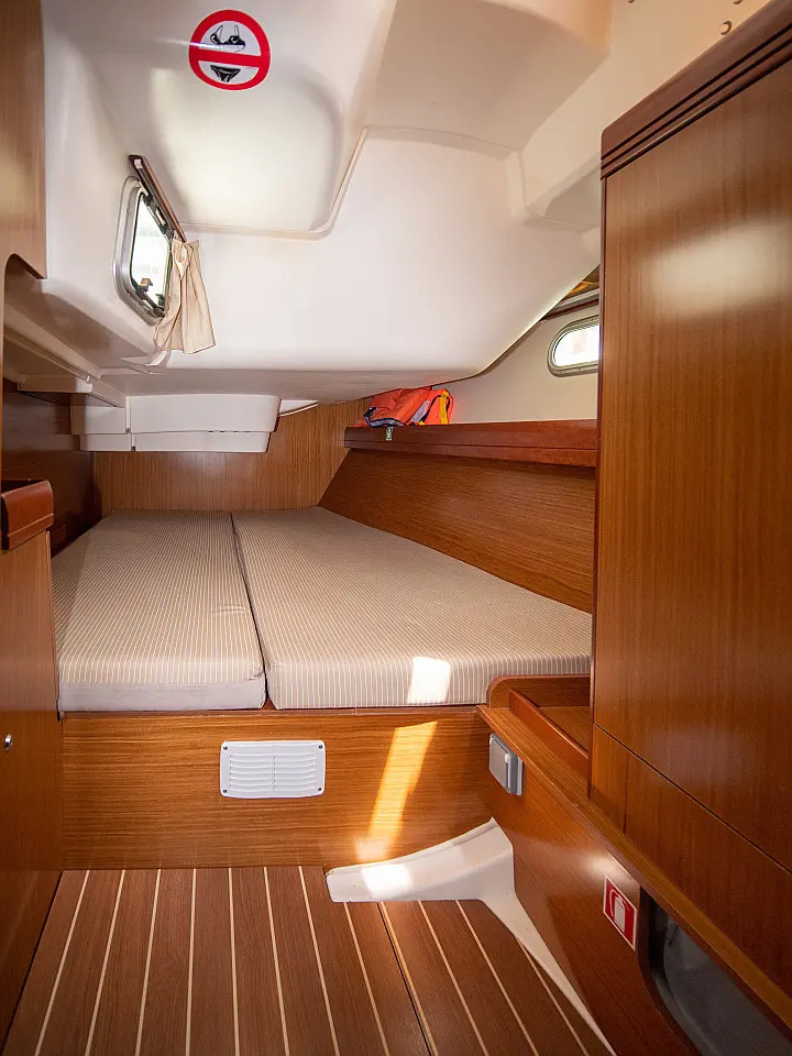 Sun Odyssey 42 i — photo 25