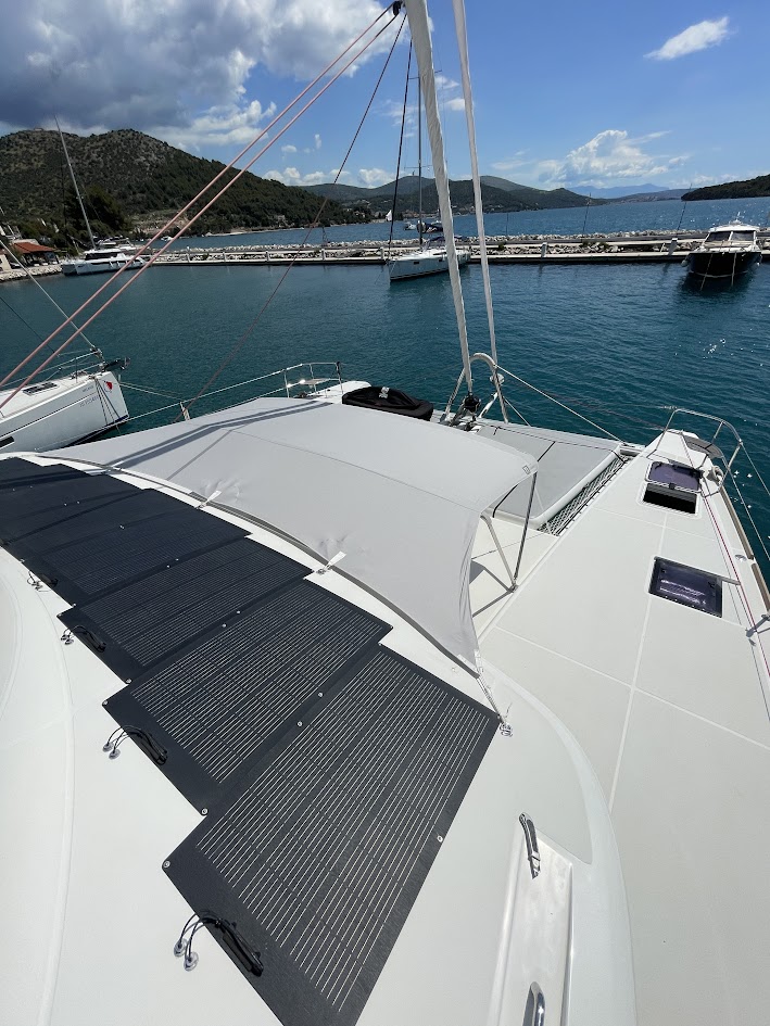 Lagoon 52F — photo 63