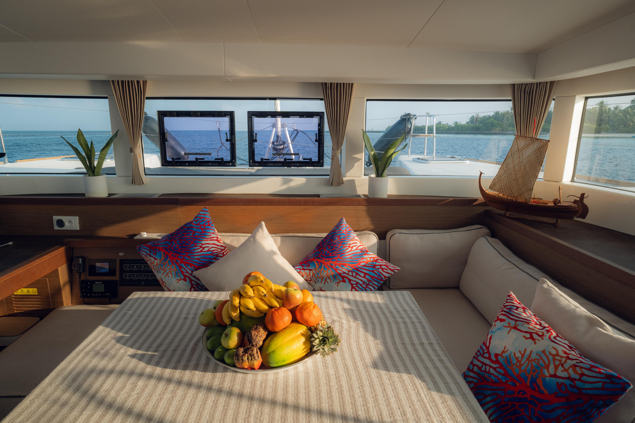 Lagoon 40 — photo 21