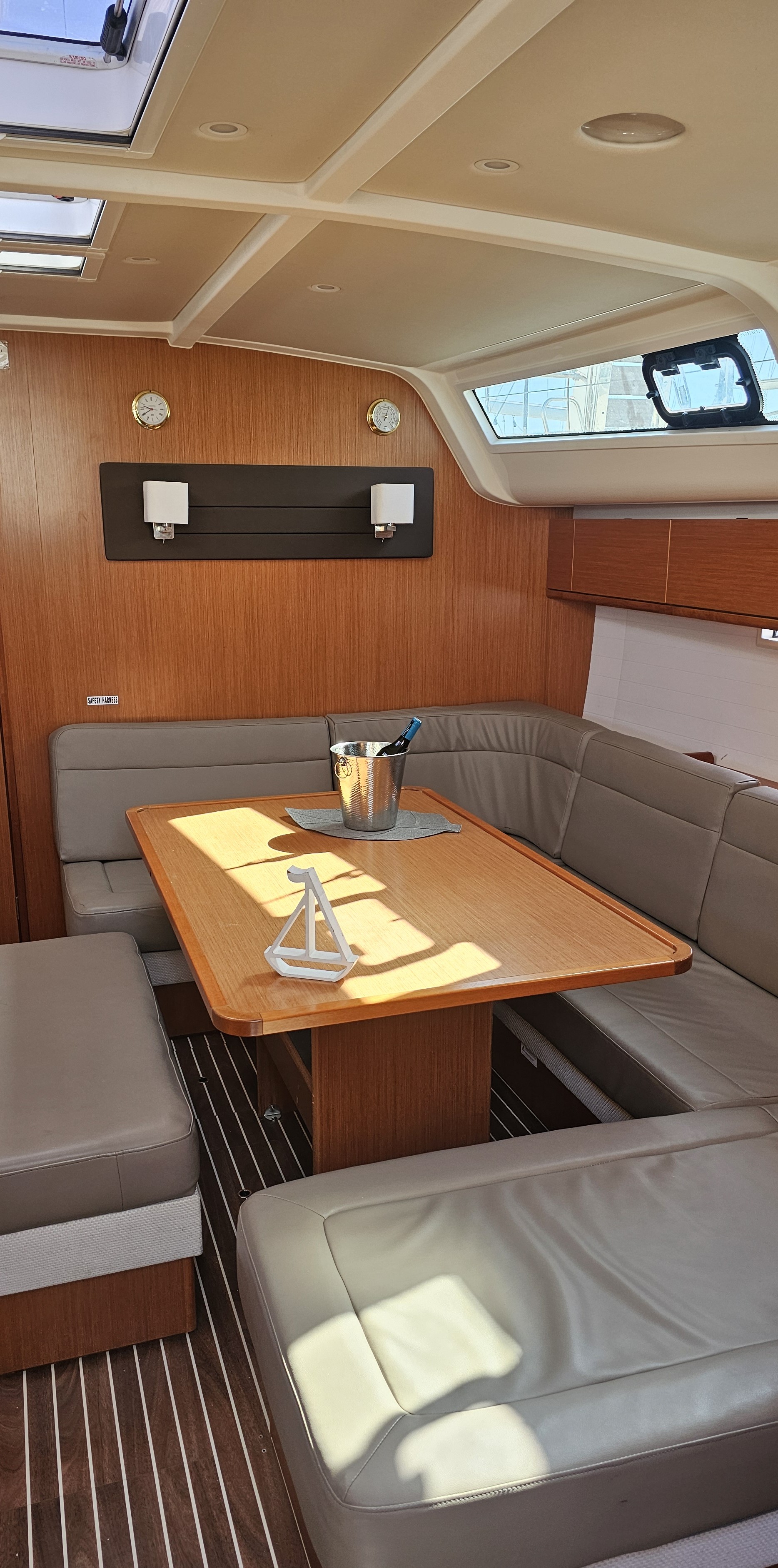 Bavaria 51 Cruiser — photo 24
