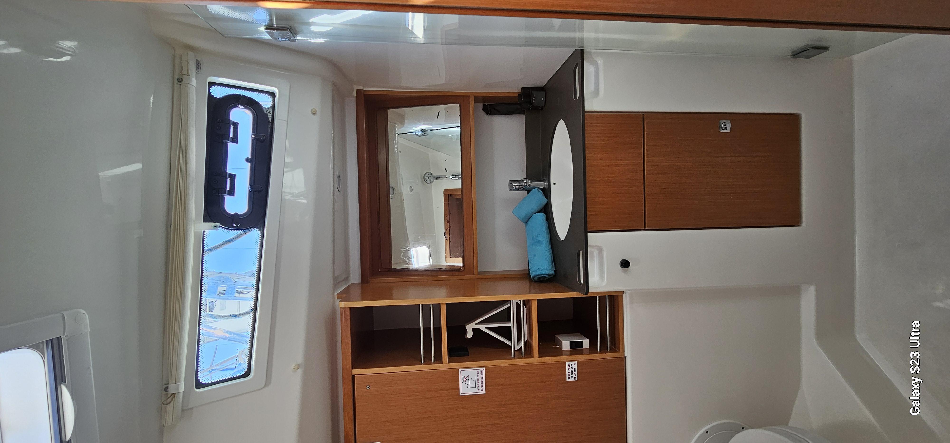 Bavaria 51 Cruiser — photo 34