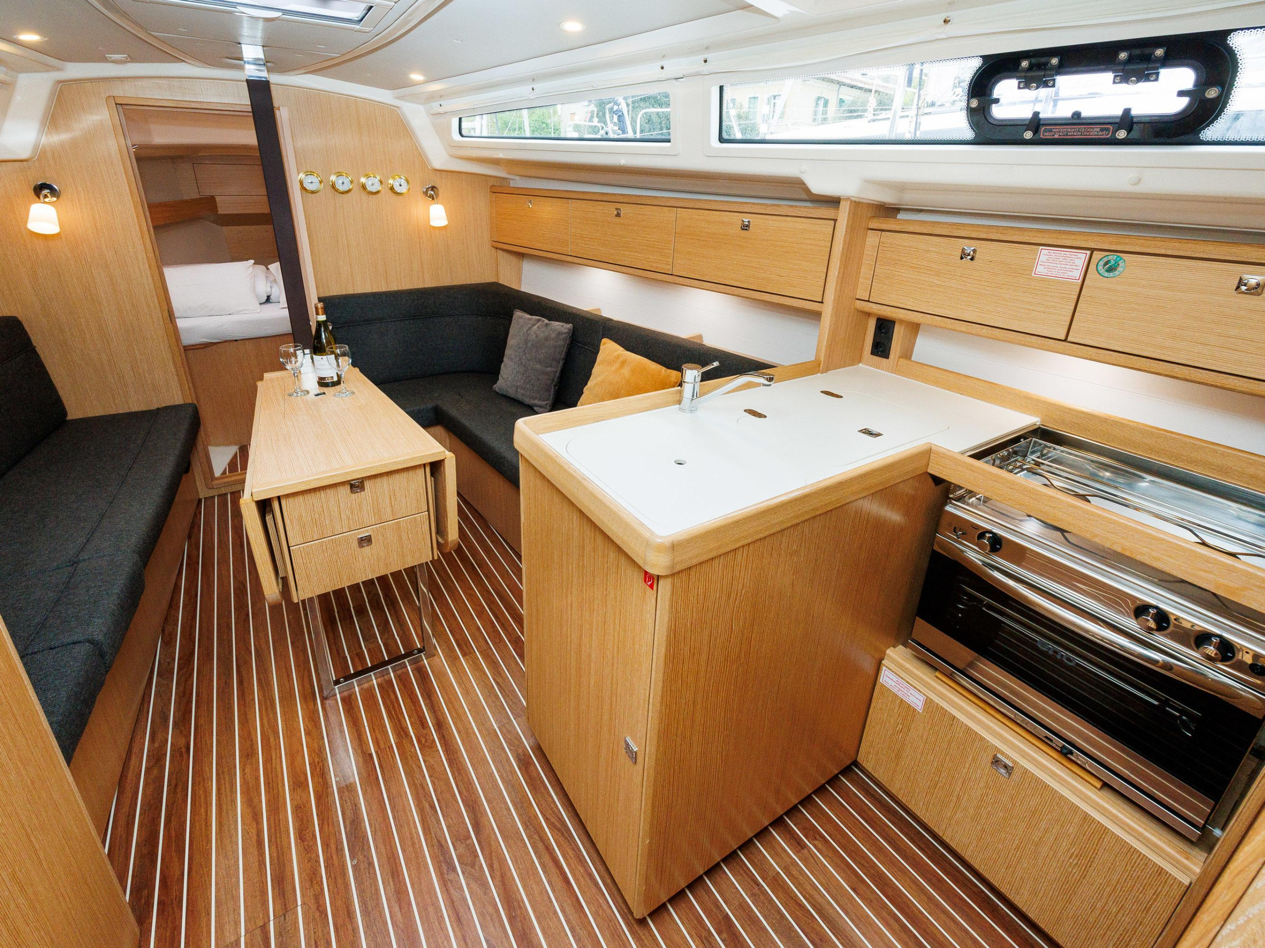 Bavaria Cruiser 34 Style — photo 4