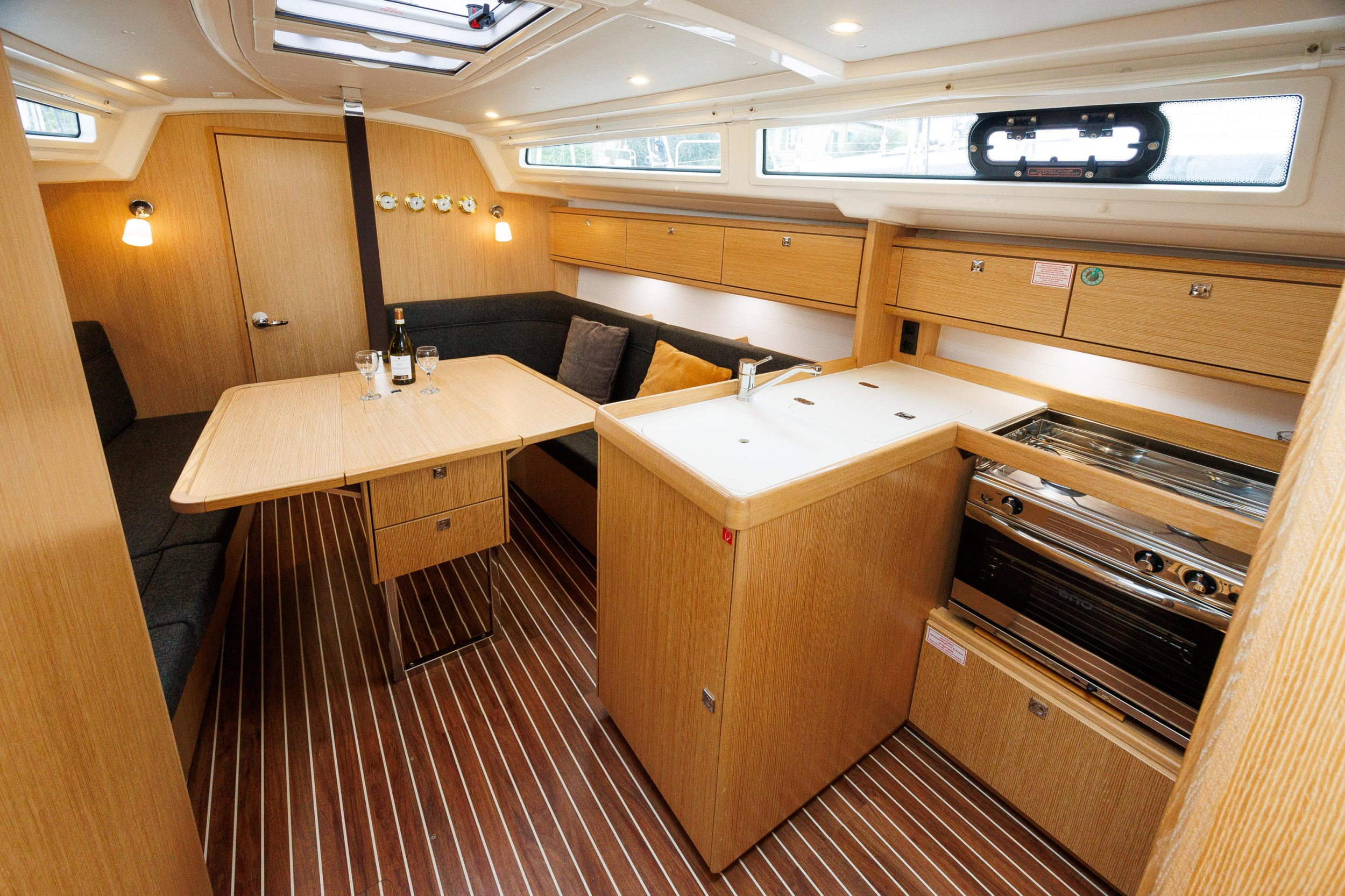 Bavaria Cruiser 34 Style — photo 14