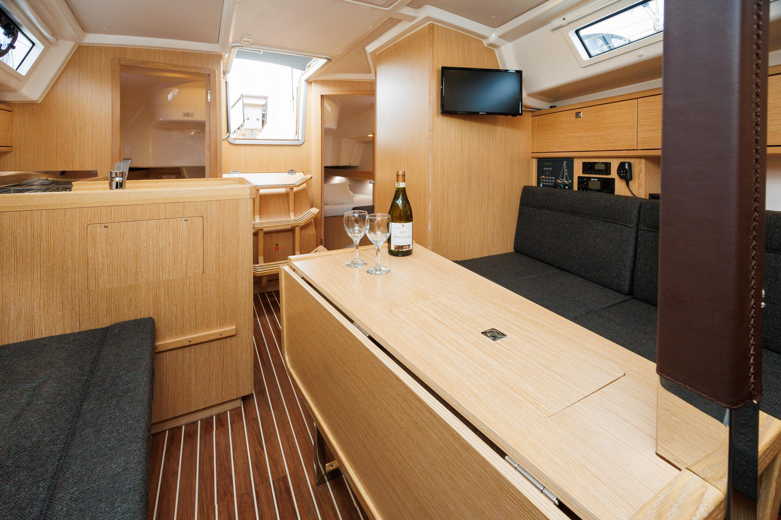 Bavaria Cruiser 34 Style — photo 8