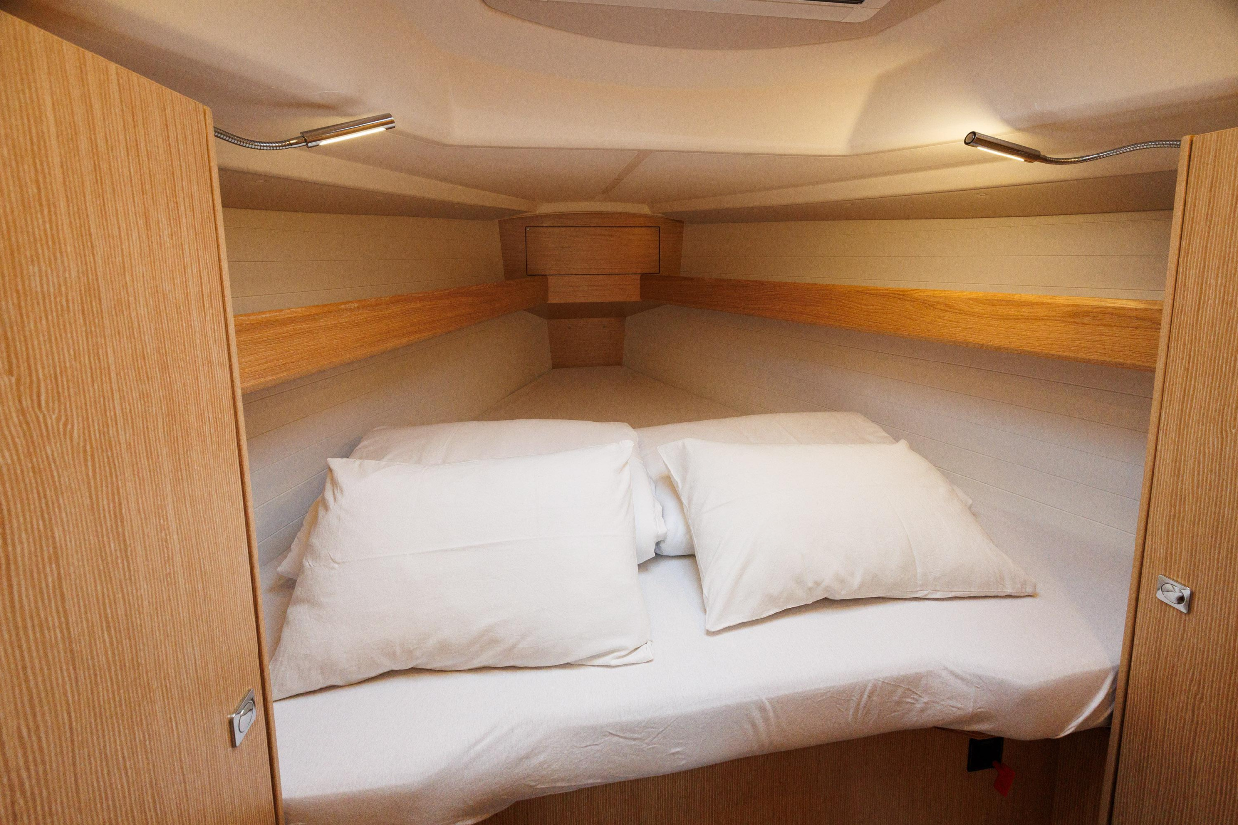 Bavaria Cruiser 34 Style — photo 10
