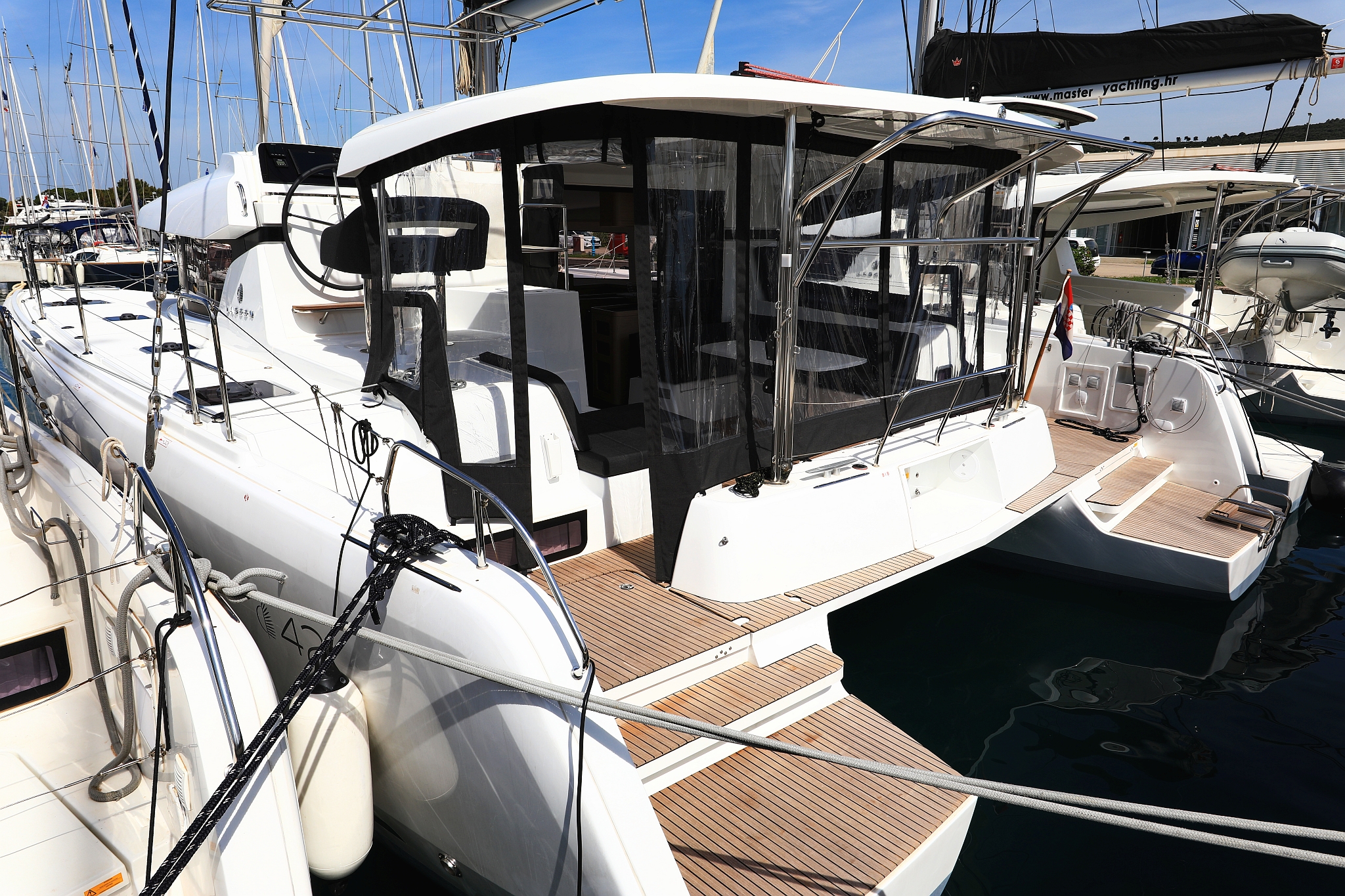 Lagoon 42 — photo 29