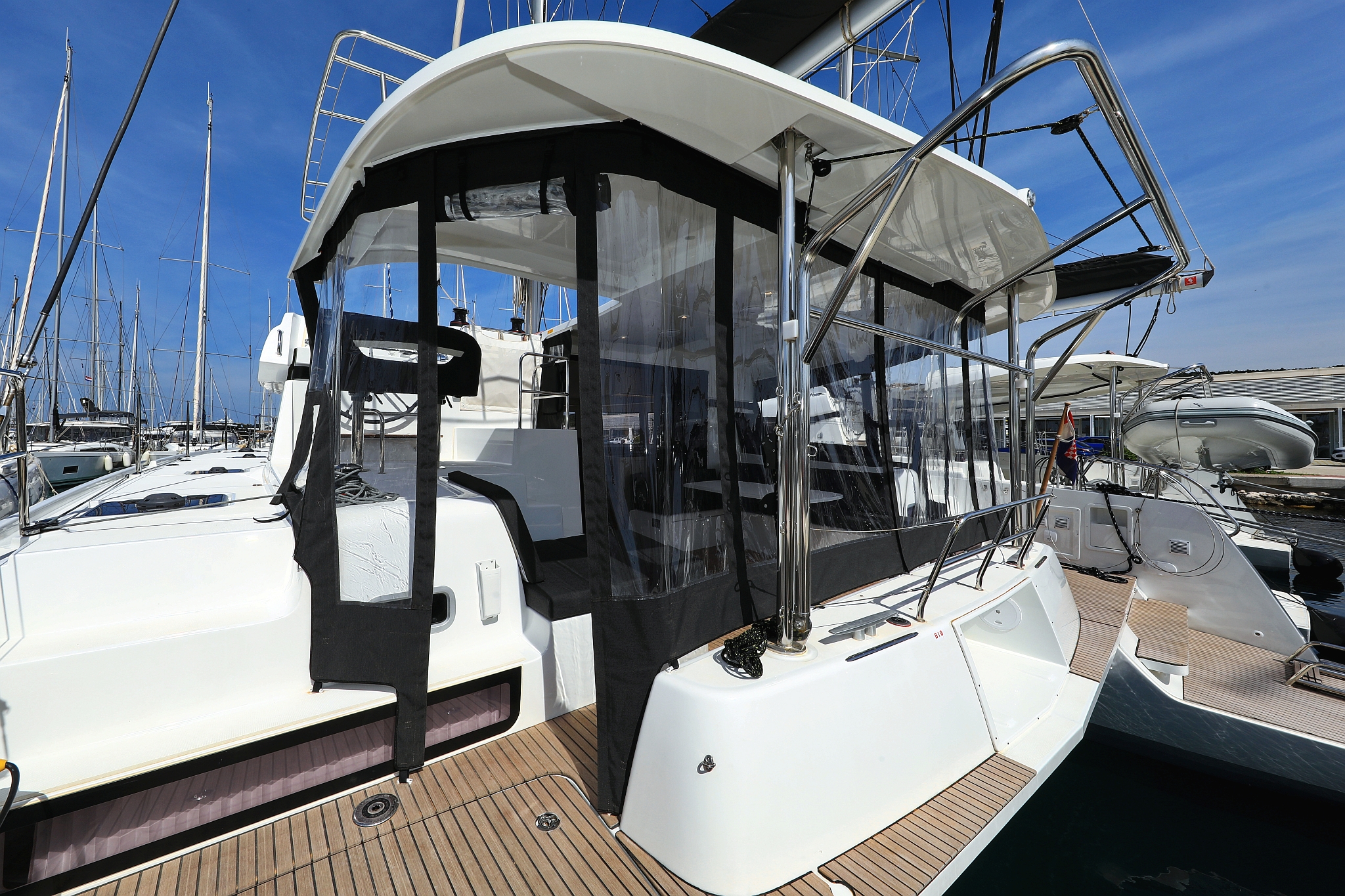 Lagoon 42 — photo 16