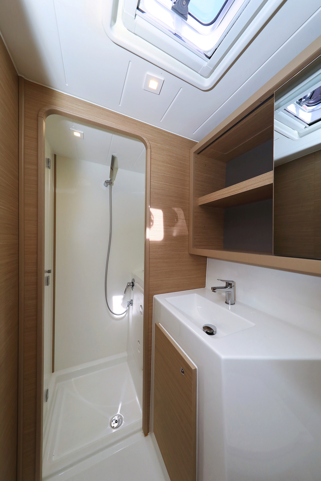 Lagoon 42 — photo 15