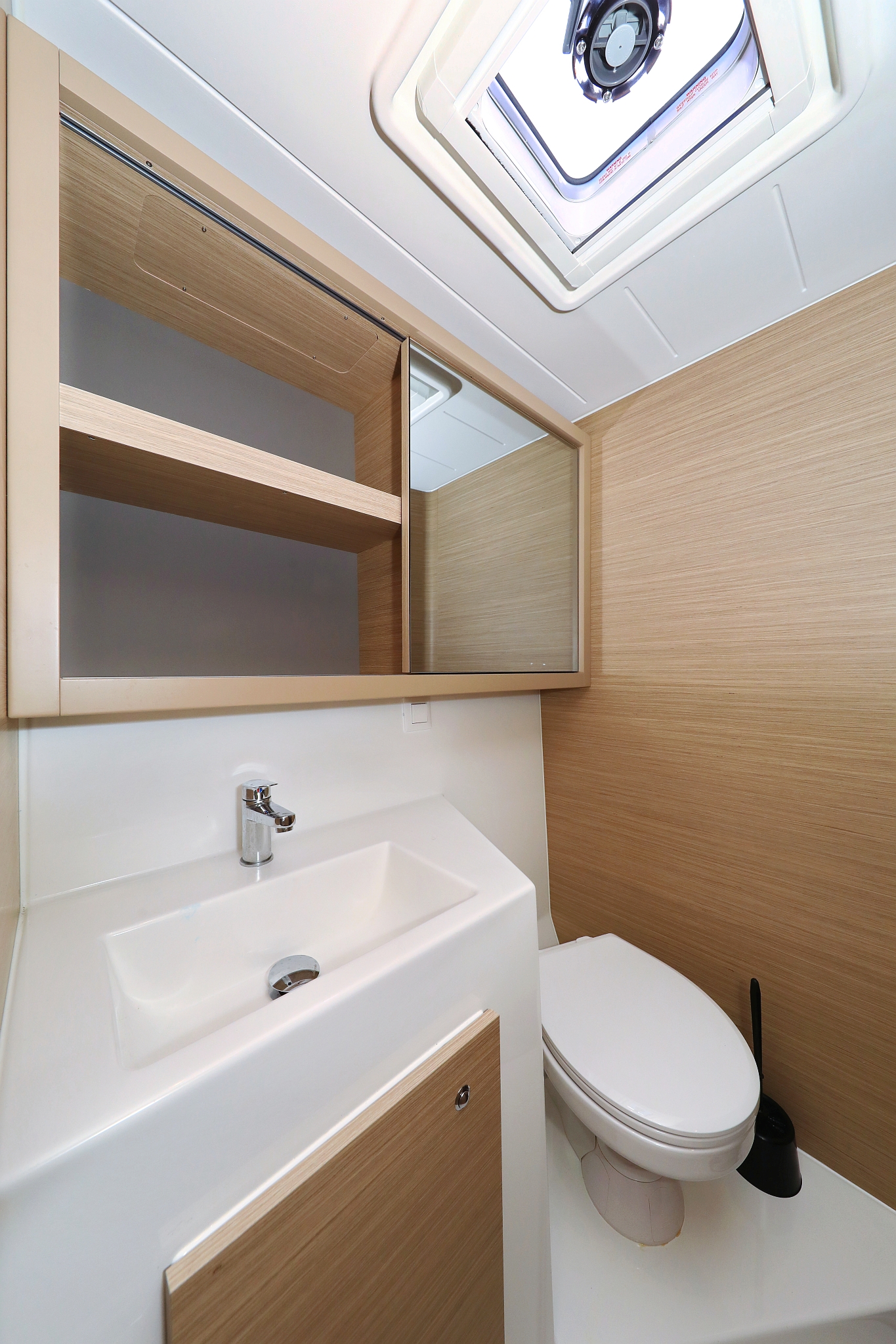 Lagoon 42 — photo 13