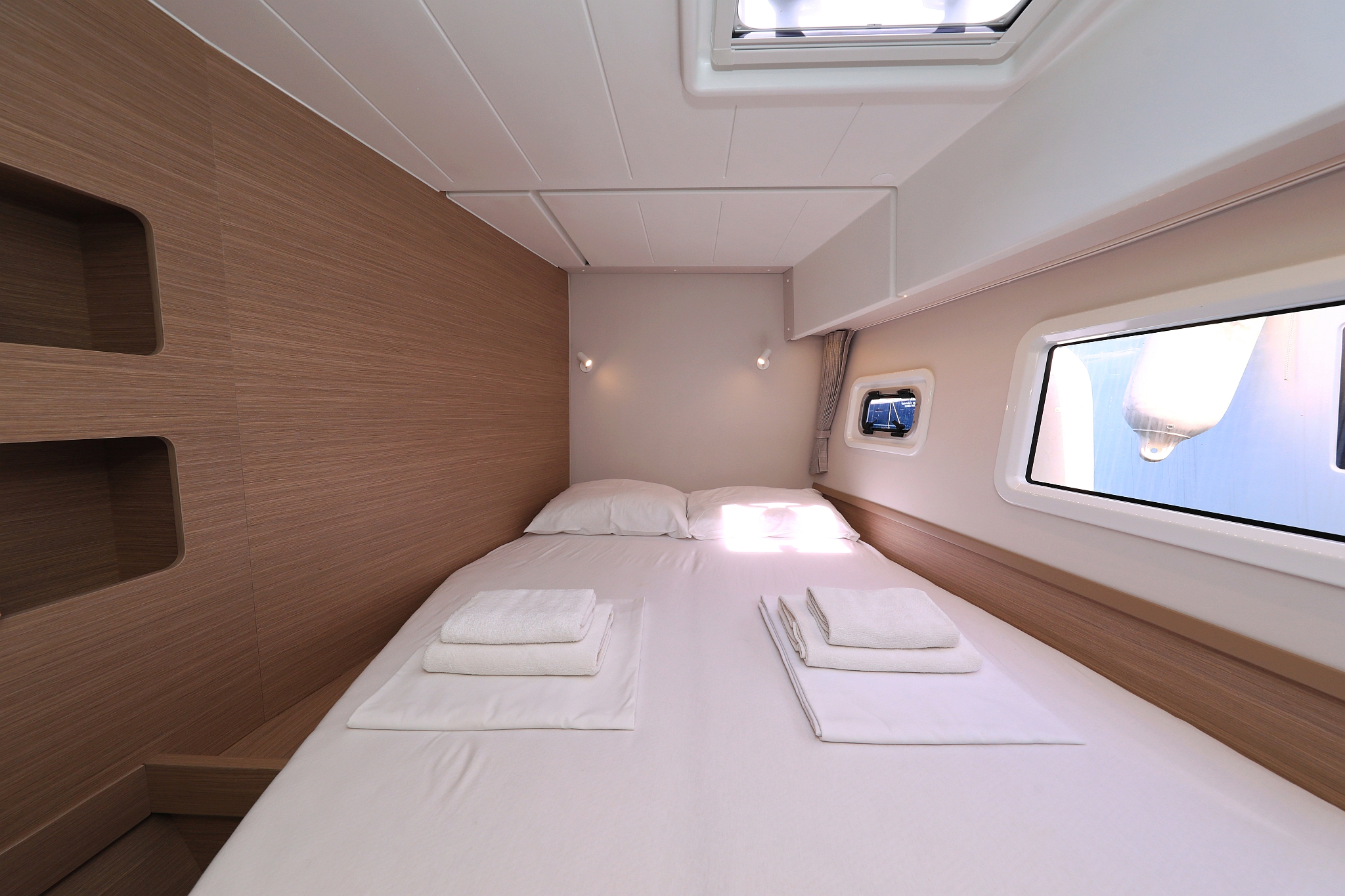 Lagoon 42 — photo 9