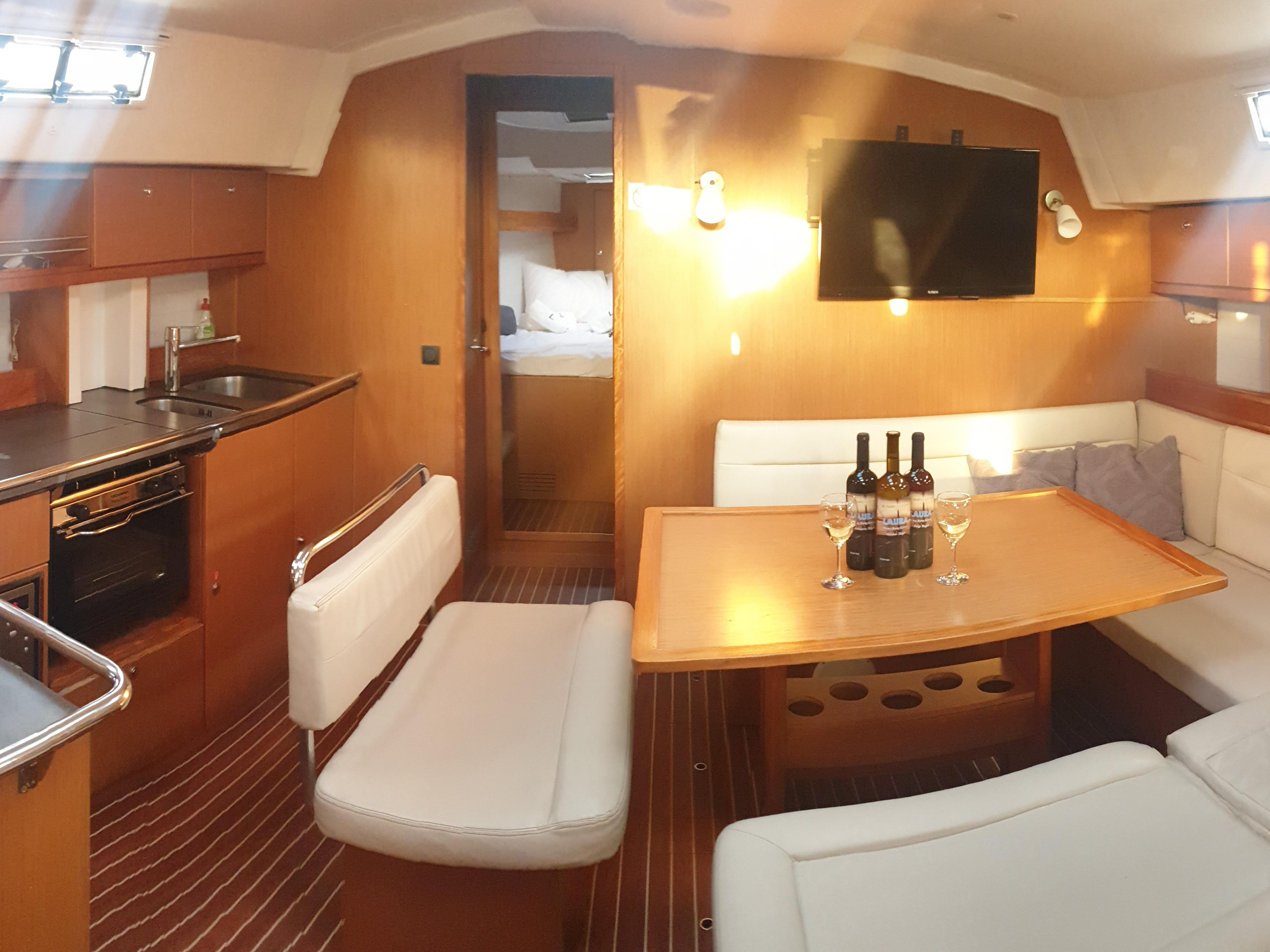 Bavaria Cruiser 45 — photo 4