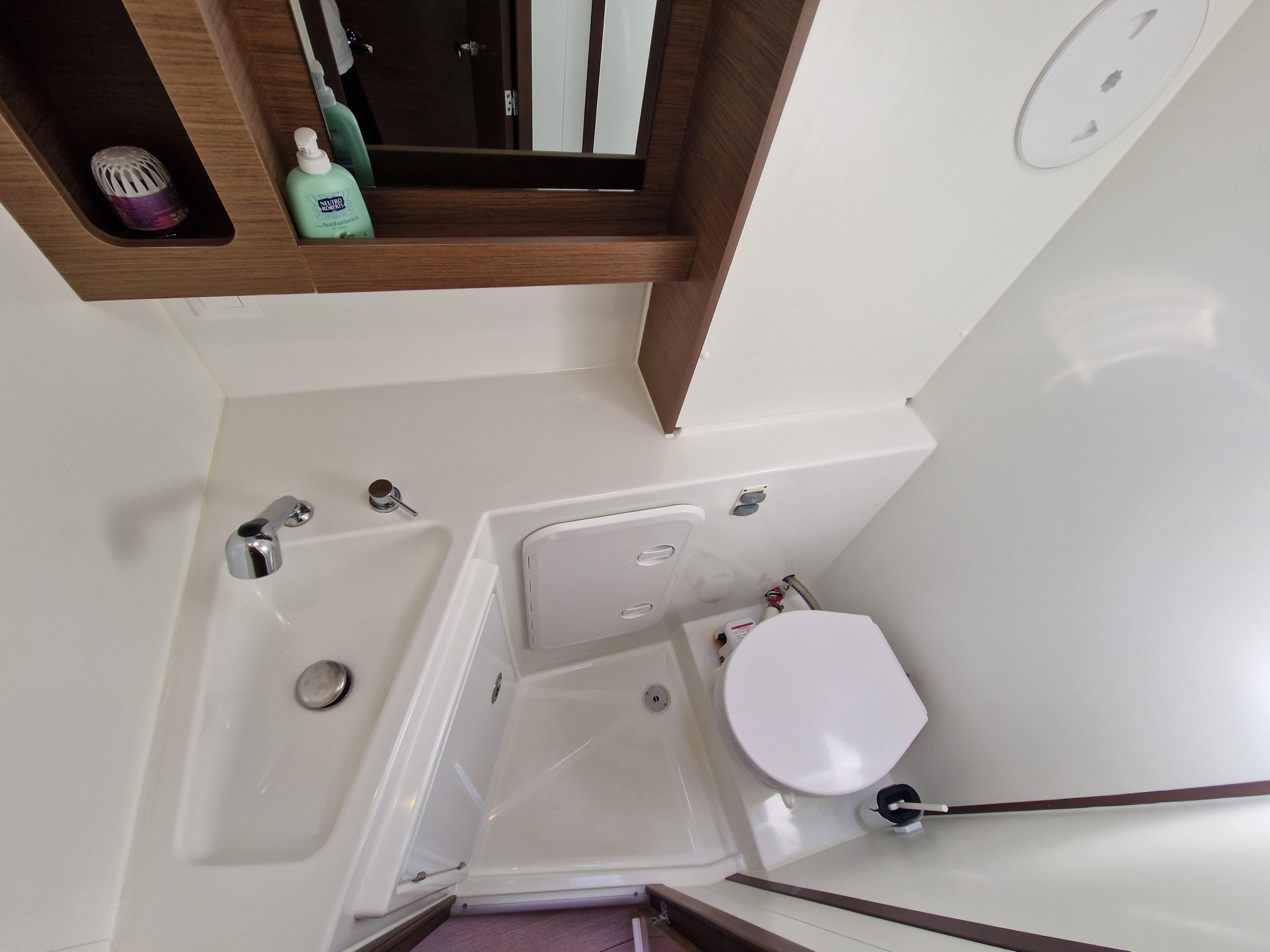 Lagoon 42 — photo 20