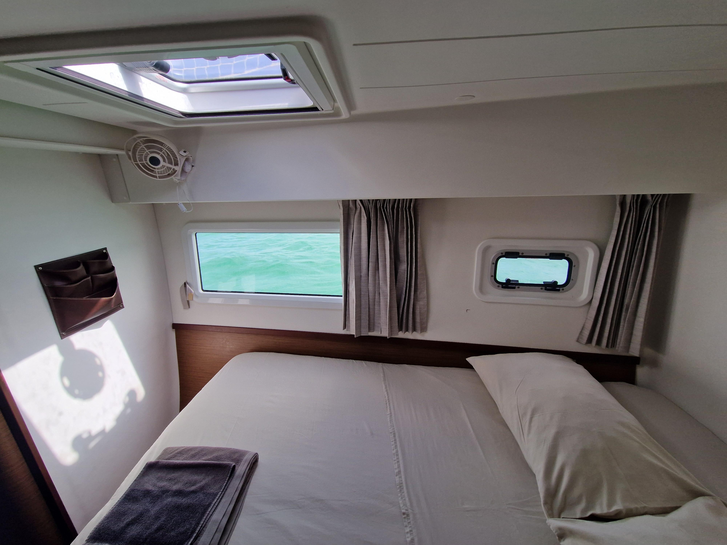 Lagoon 42 — photo 15