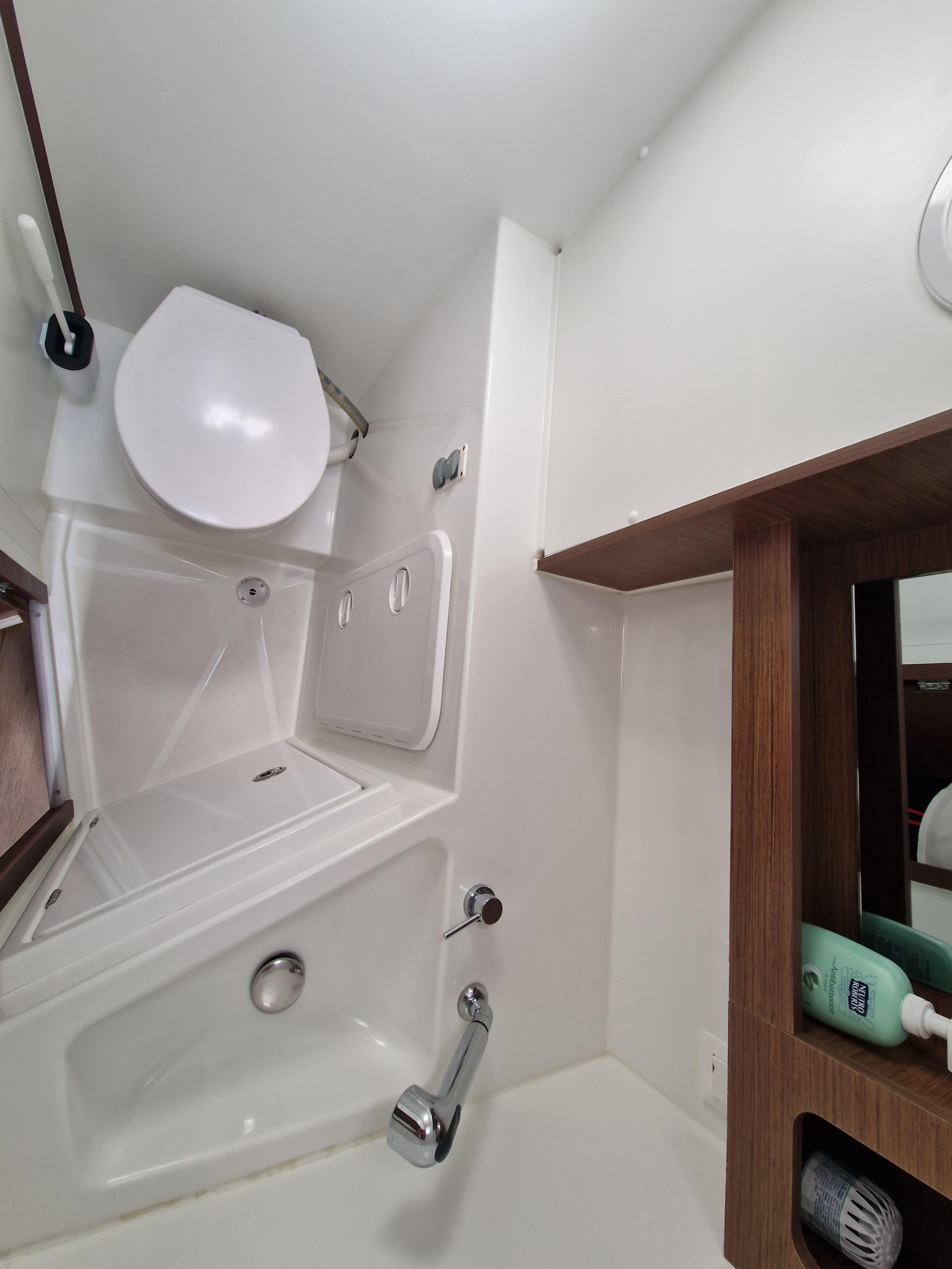 Lagoon 42 — photo 26