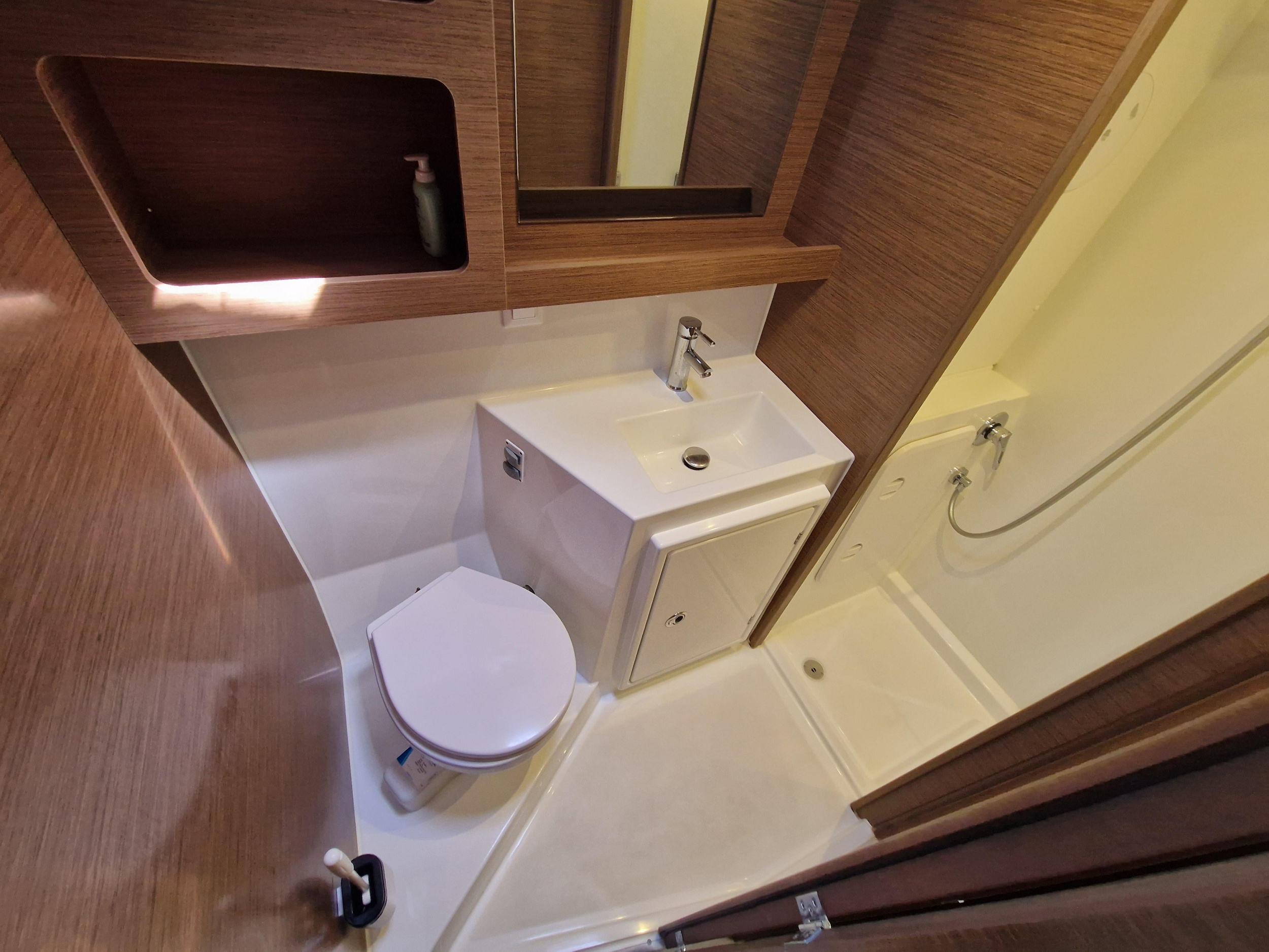 Lagoon 42 — photo 13