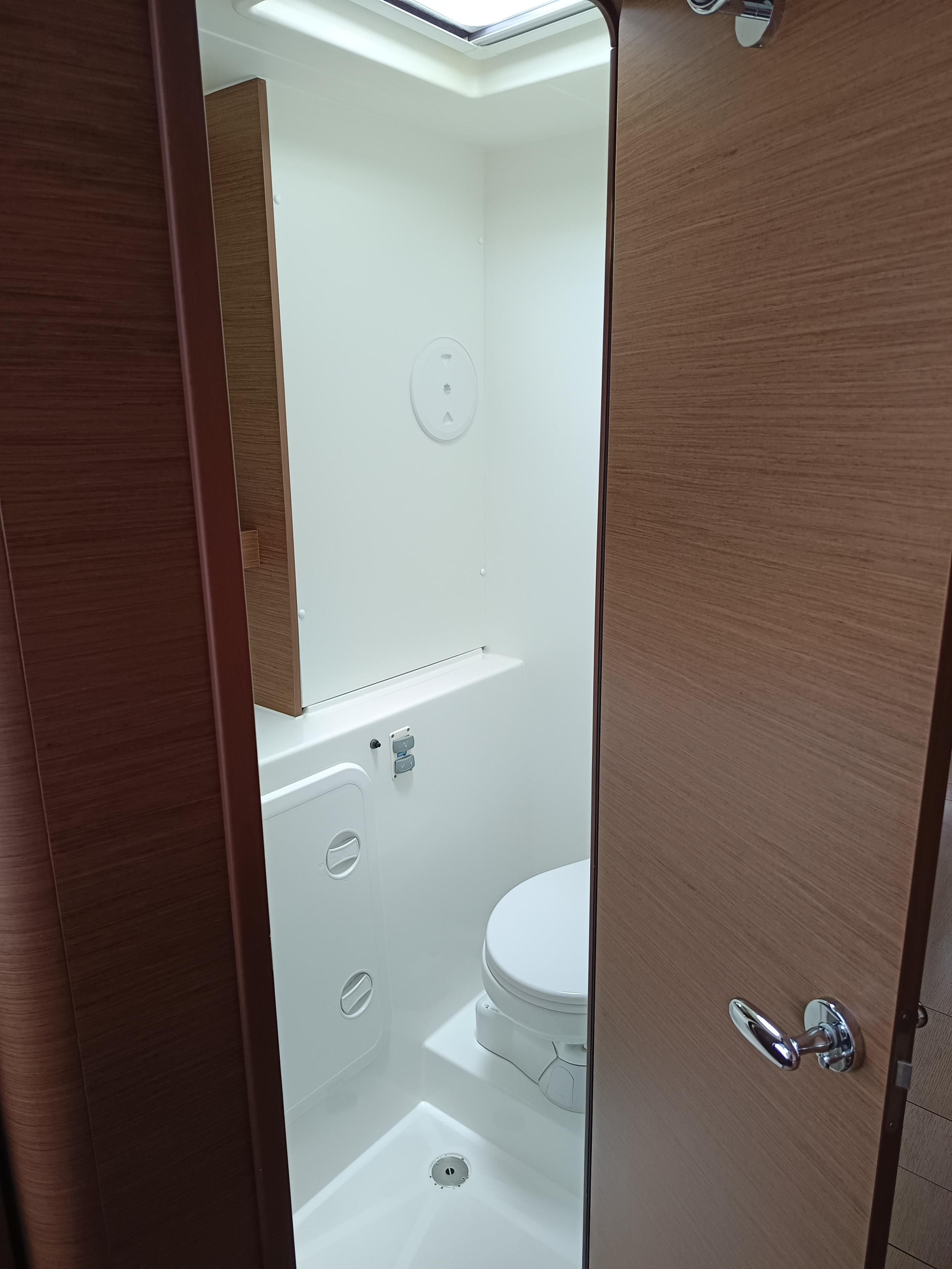 Lagoon 42 — photo 29