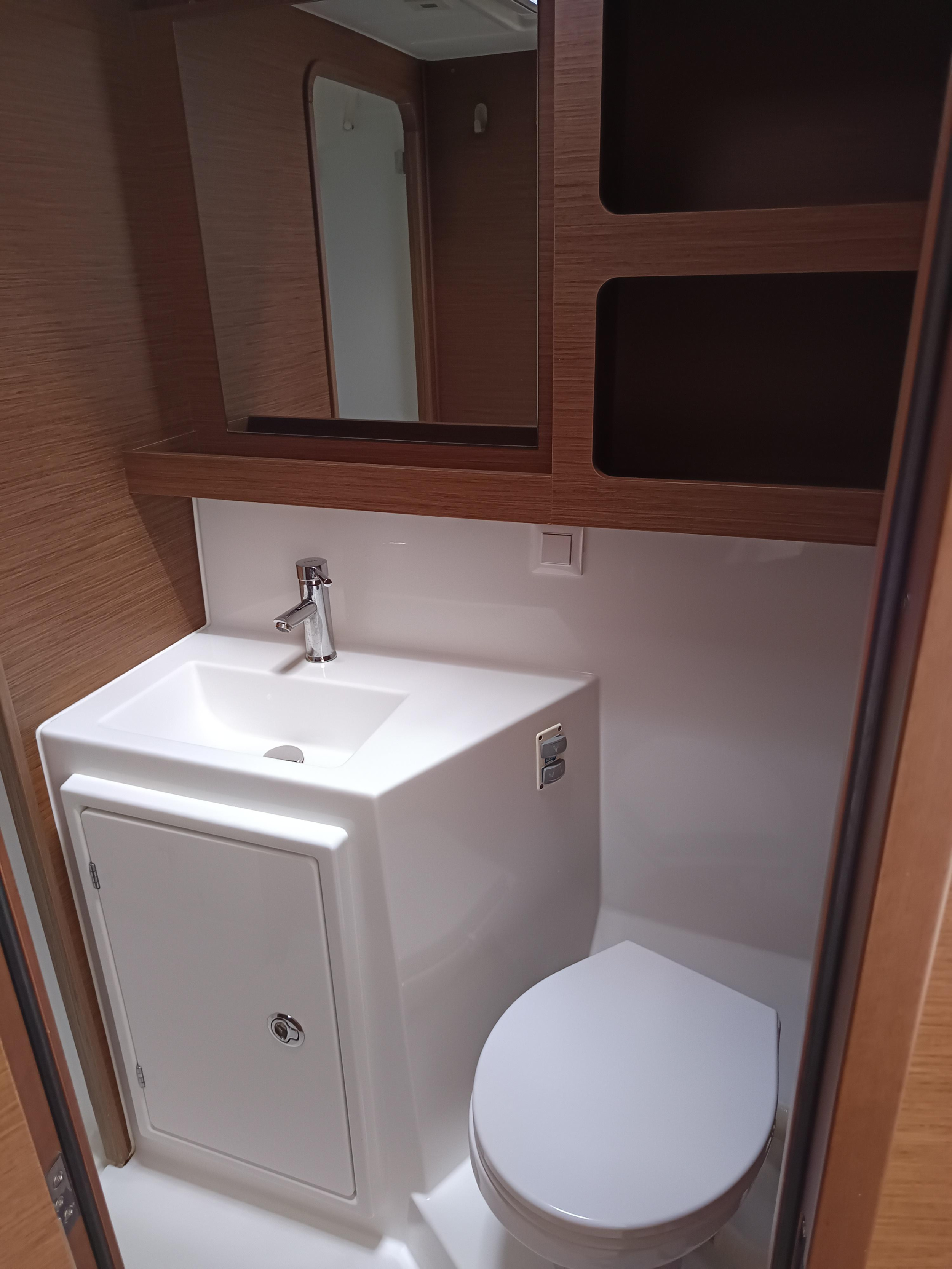 Lagoon 42 — photo 15