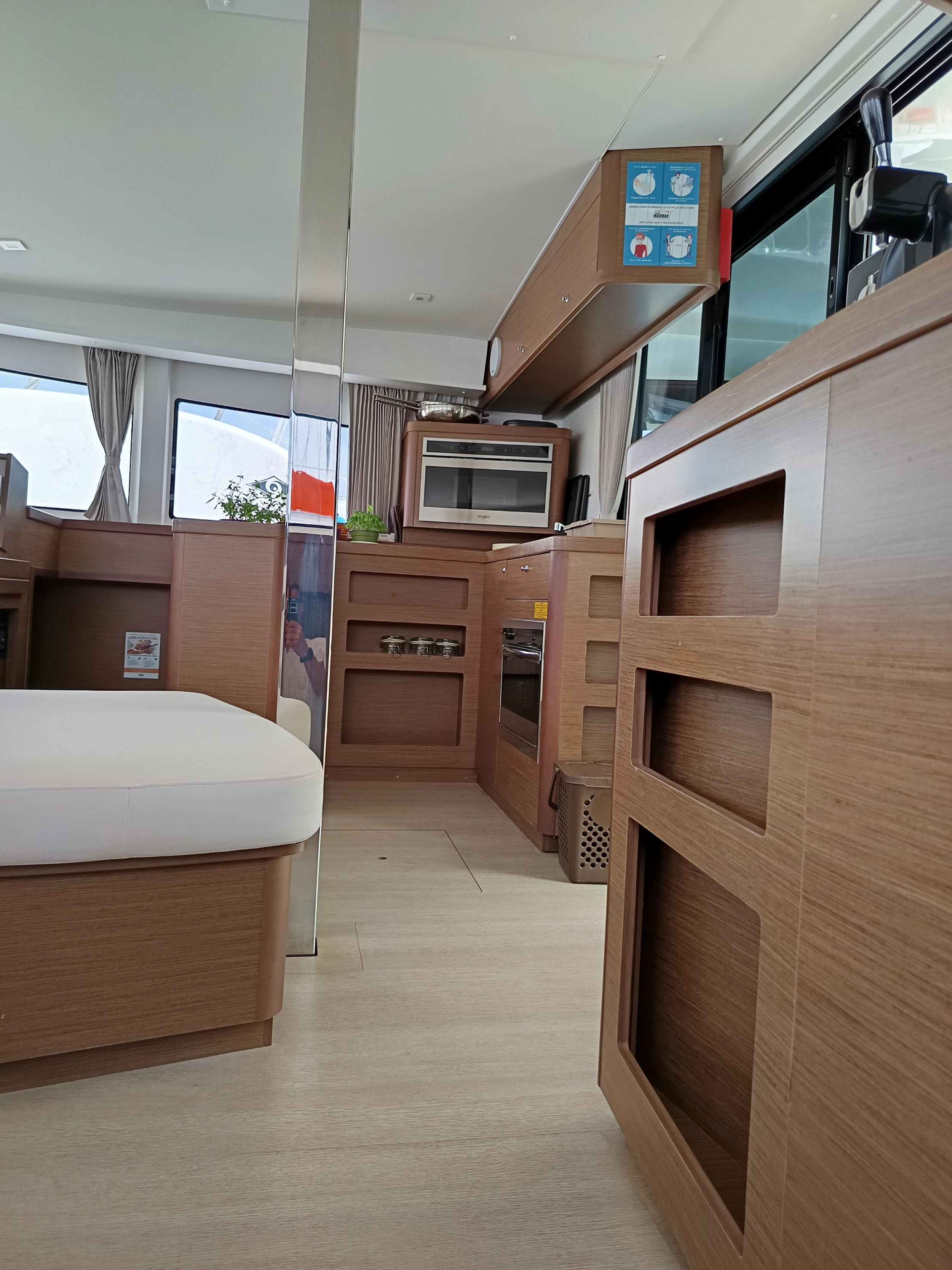 Lagoon 42 — photo 28