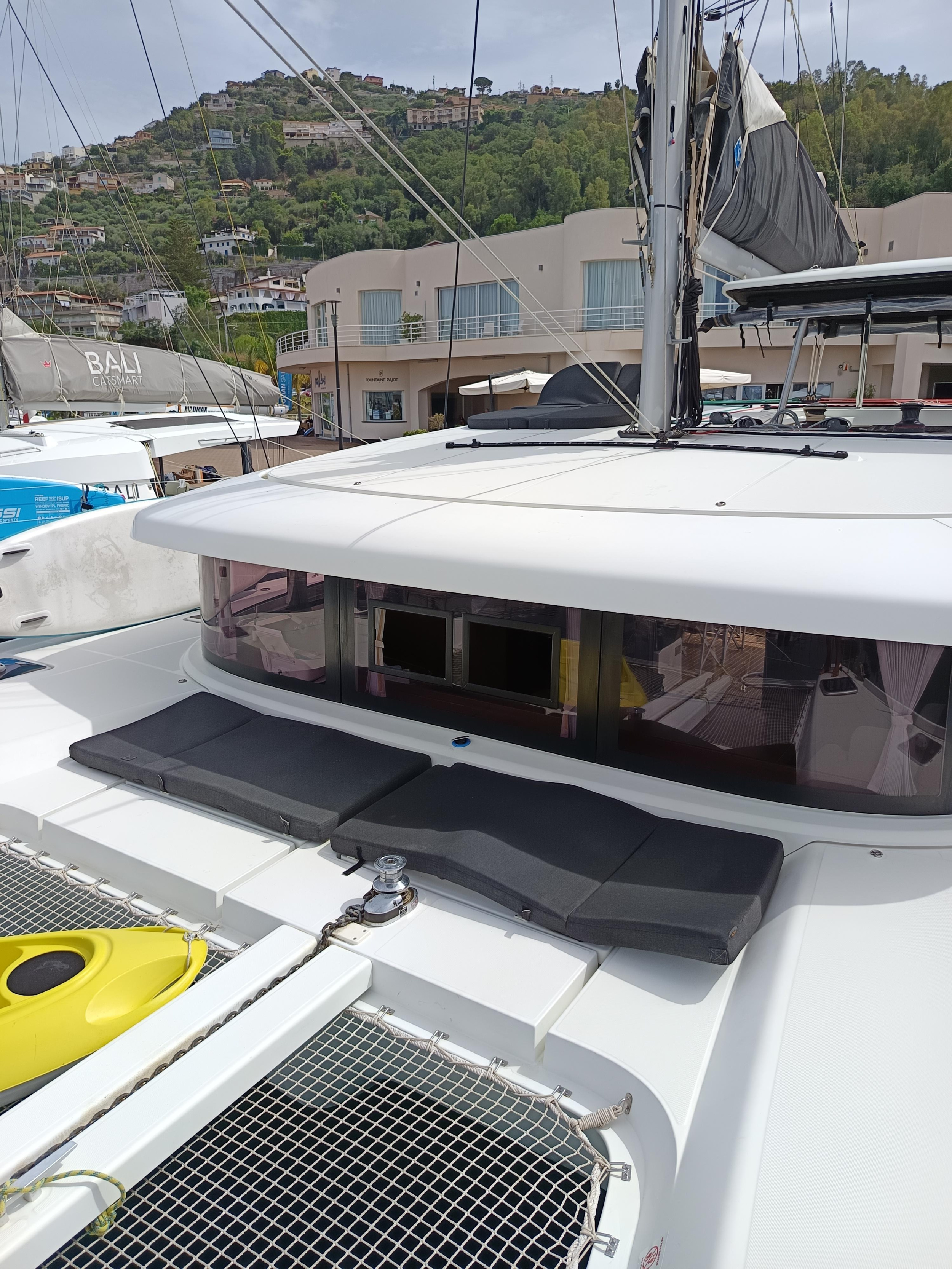 Lagoon 42 — photo 27