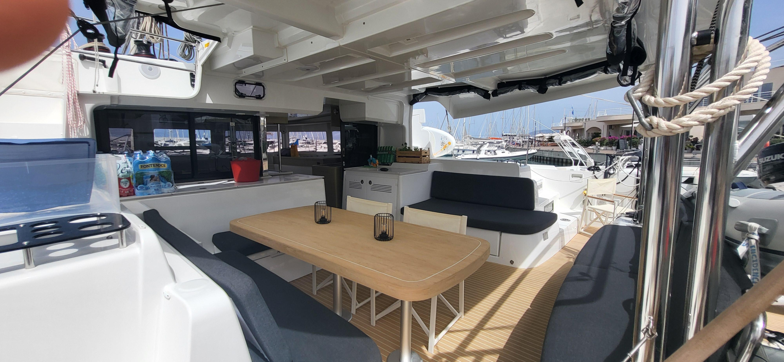 Lagoon 46 — photo 13