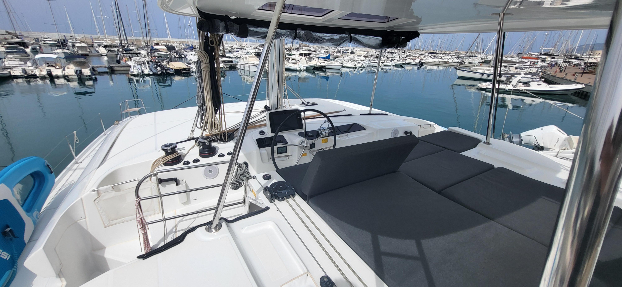 Lagoon 46 — photo 49