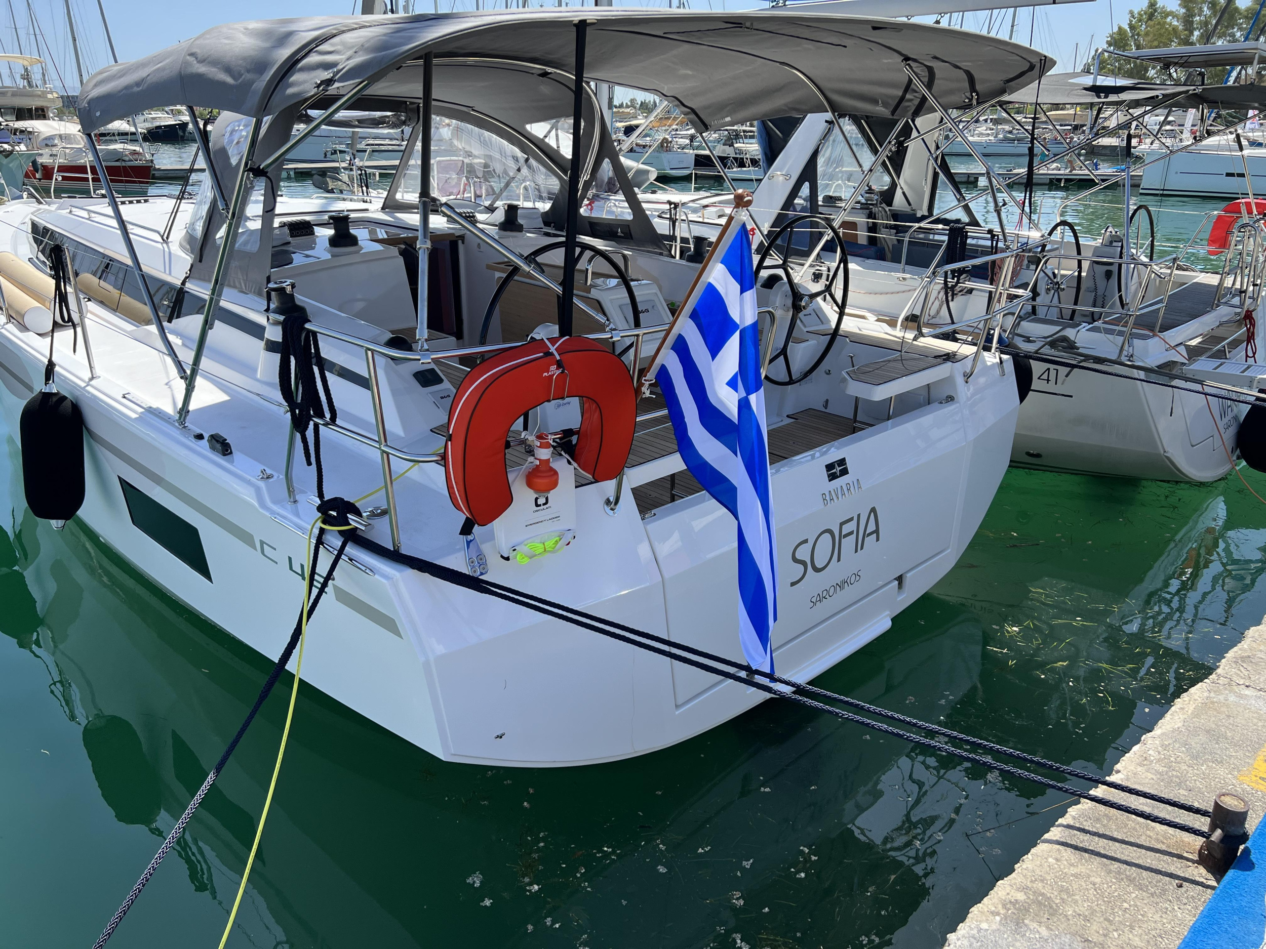 Bavaria C42 Style — photo 1