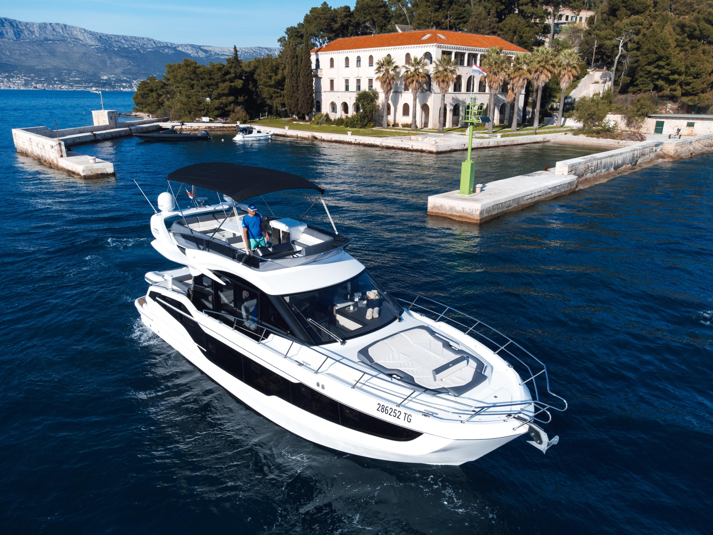 Galeon 440 Fly — photo 10