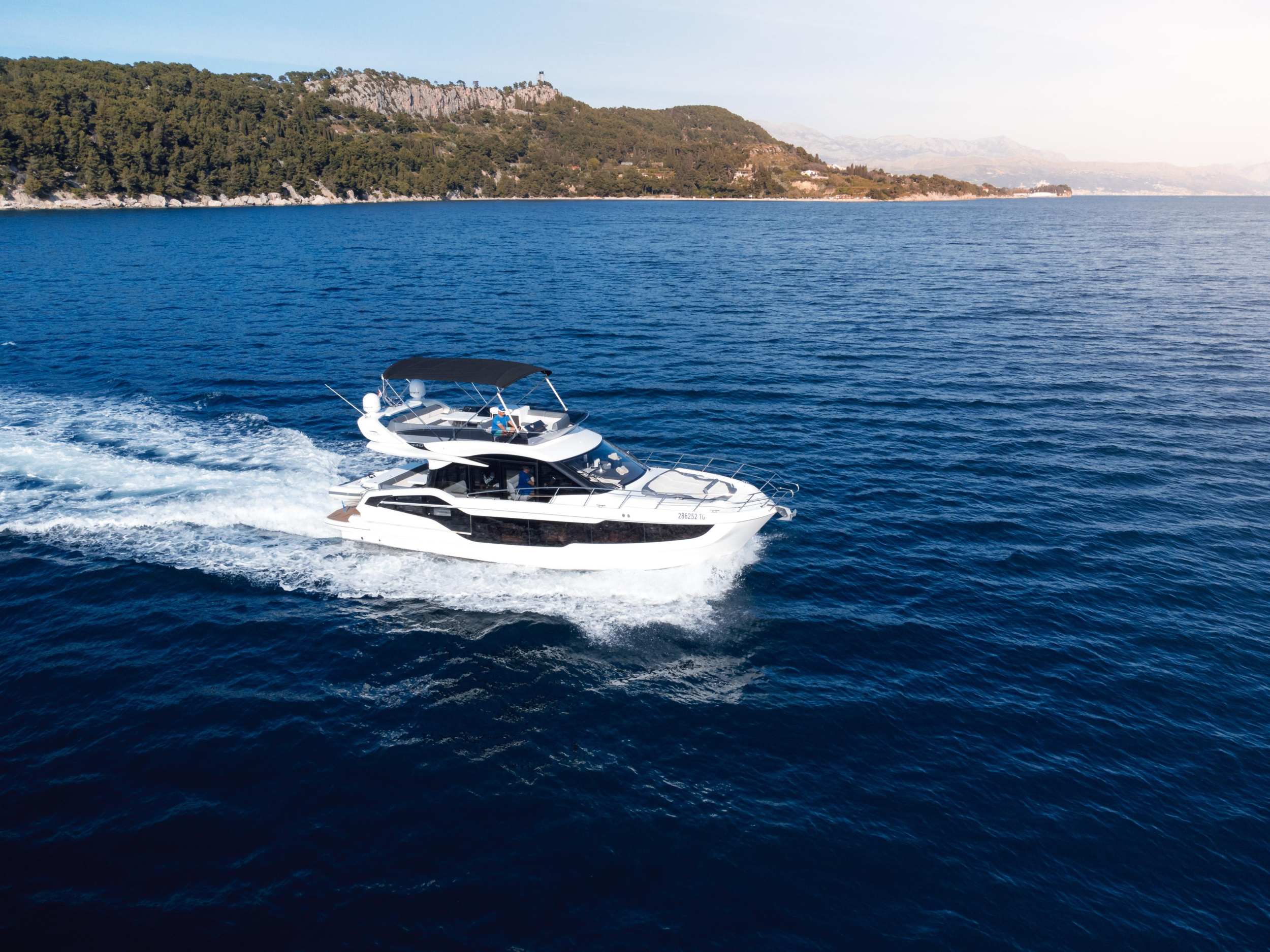 Galeon 440 Fly — photo 44