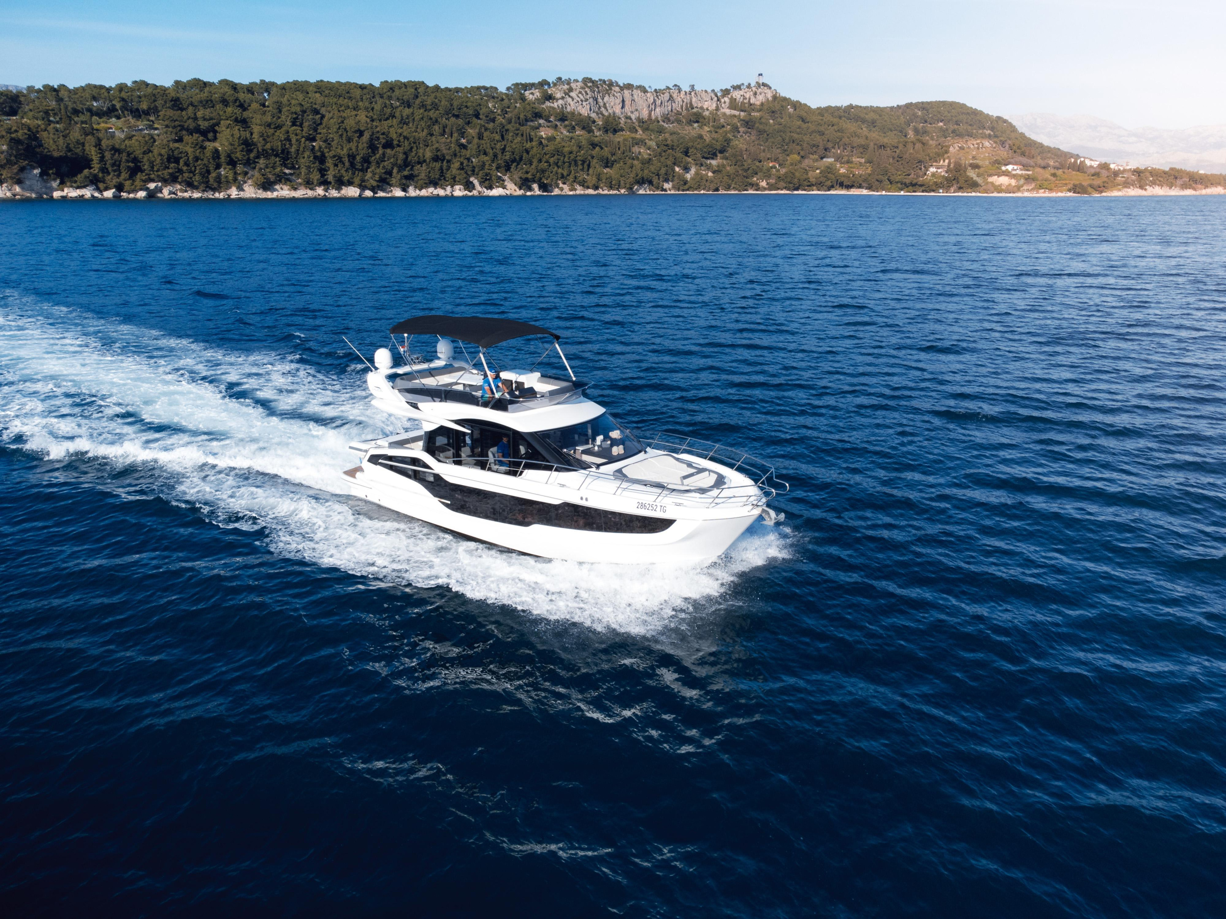 Galeon 440 Fly — photo 5