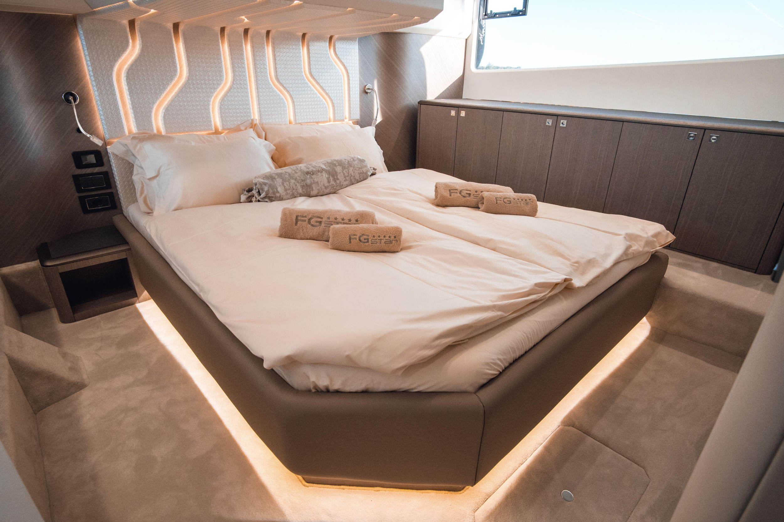 Galeon 440 Fly — photo 30