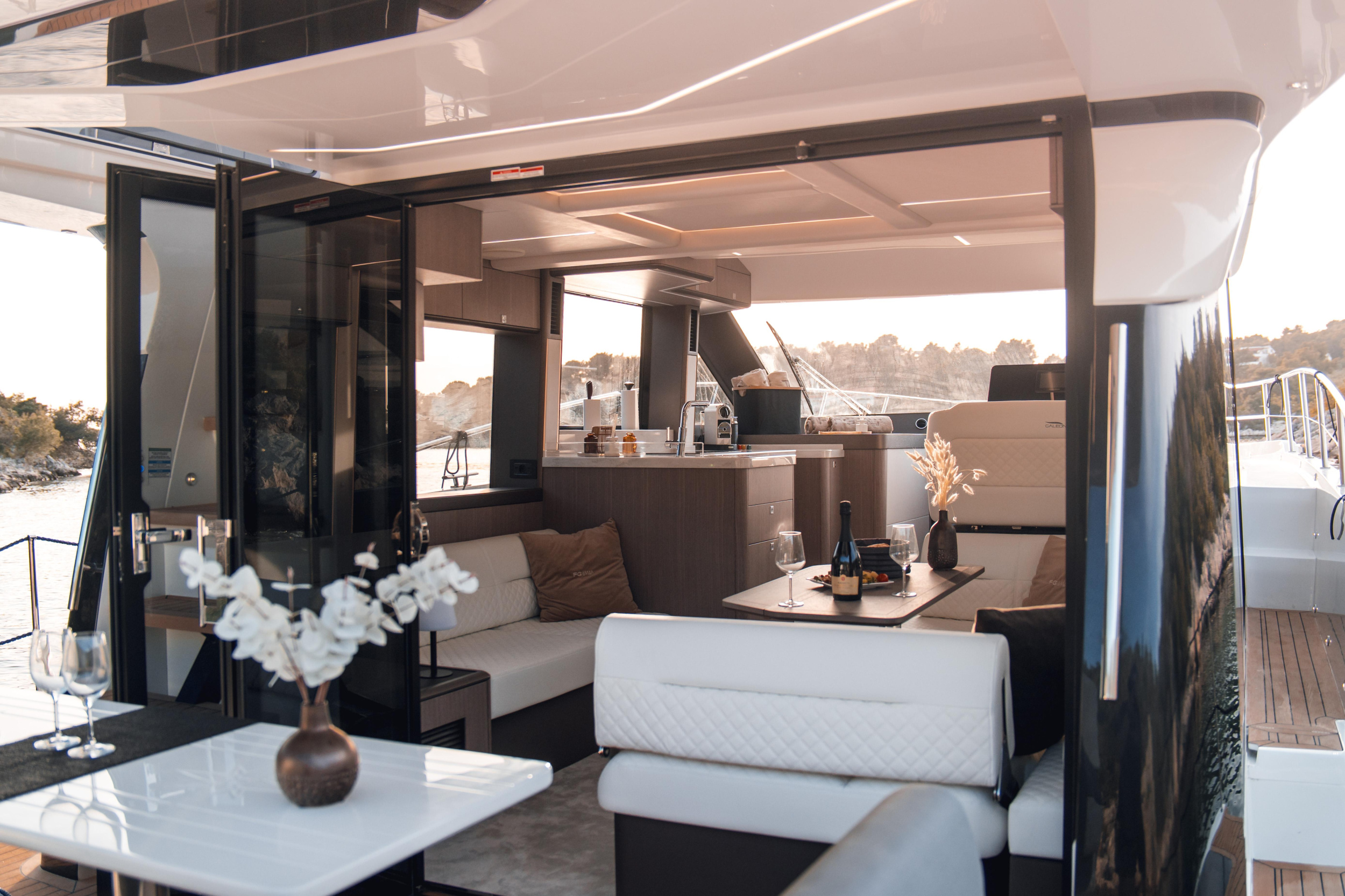 Galeon 440 Fly — photo 29