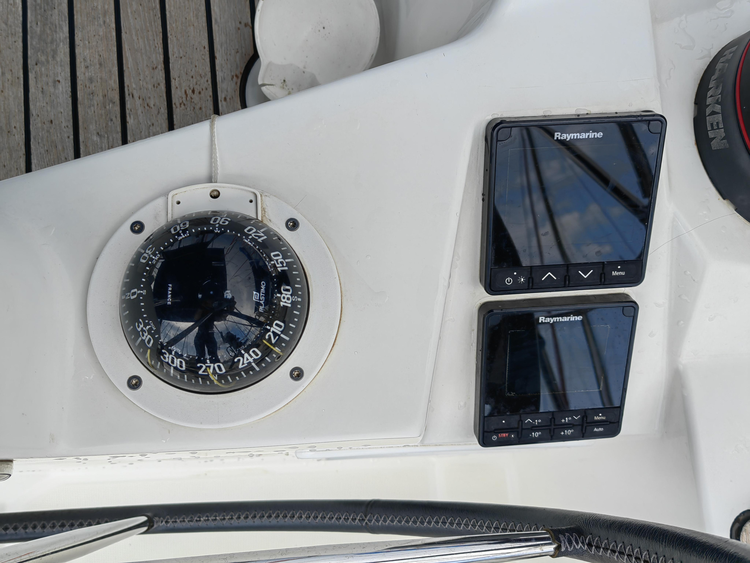 Sun Odyssey 389 — photo 13