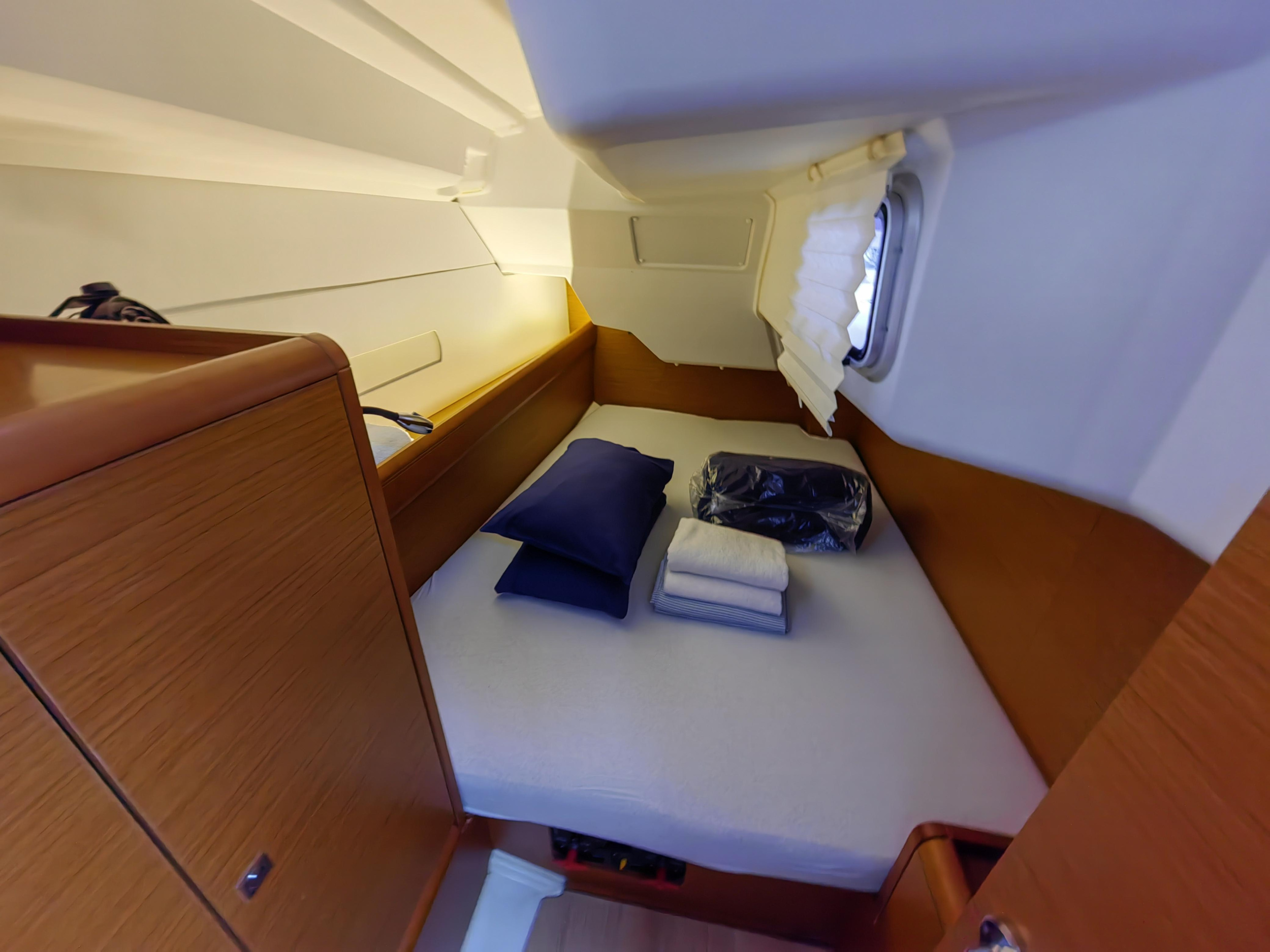 Sun Odyssey 389 — photo 15