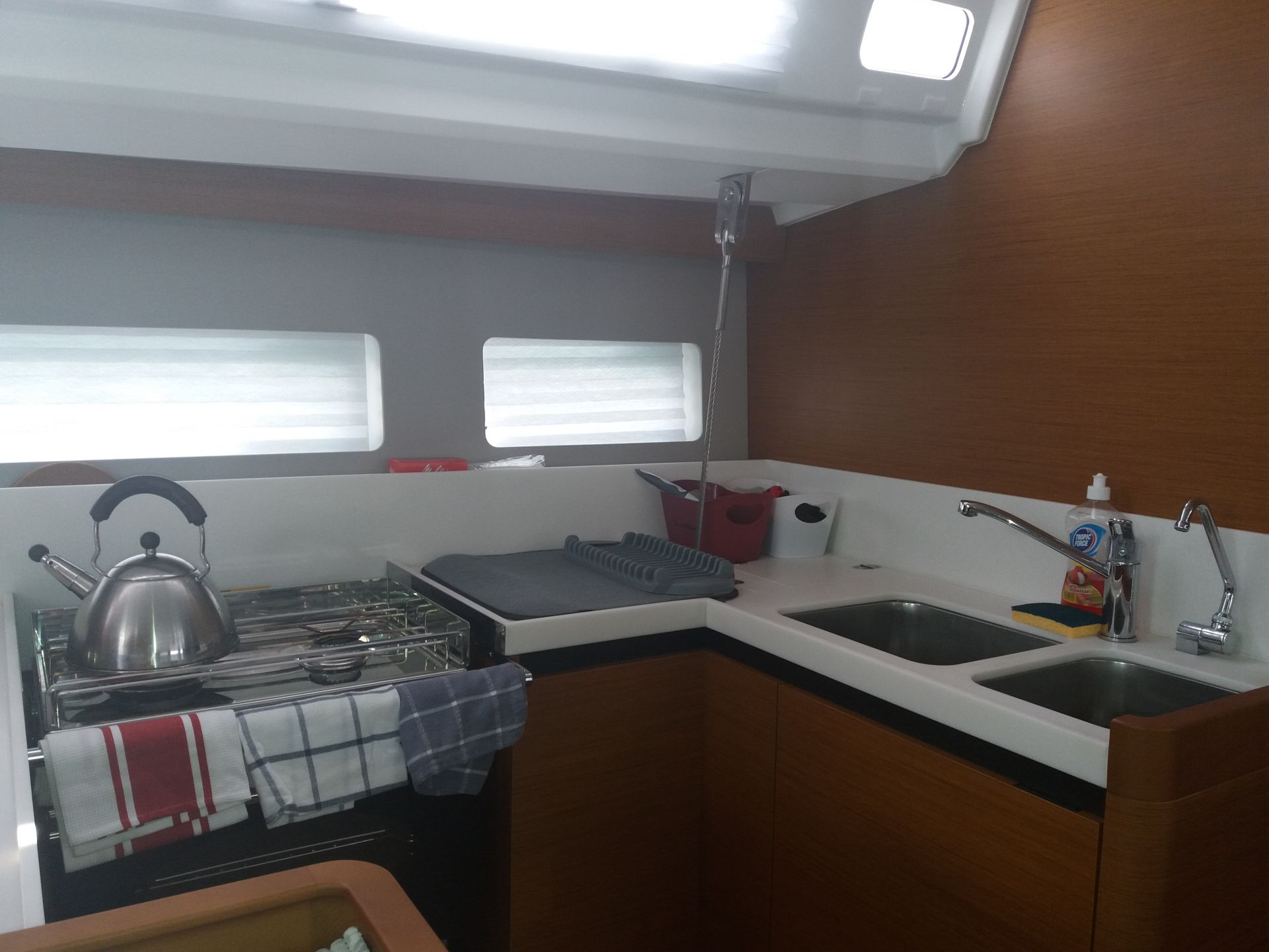 Sun Odyssey 440 (4cab) — photo 2