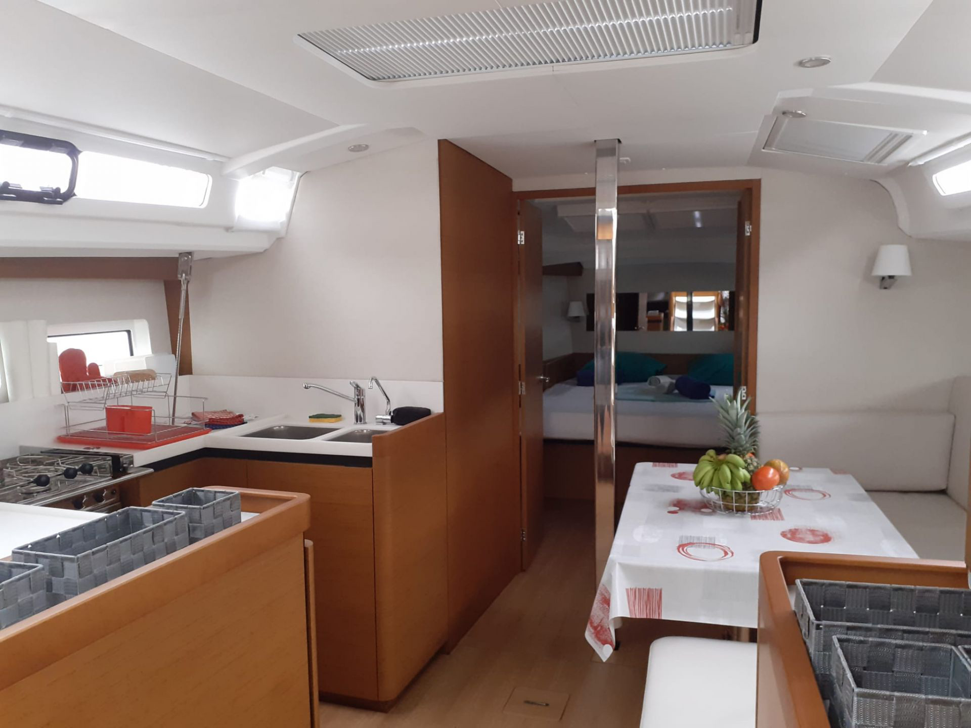 Sun Odyssey 440 — photo 8