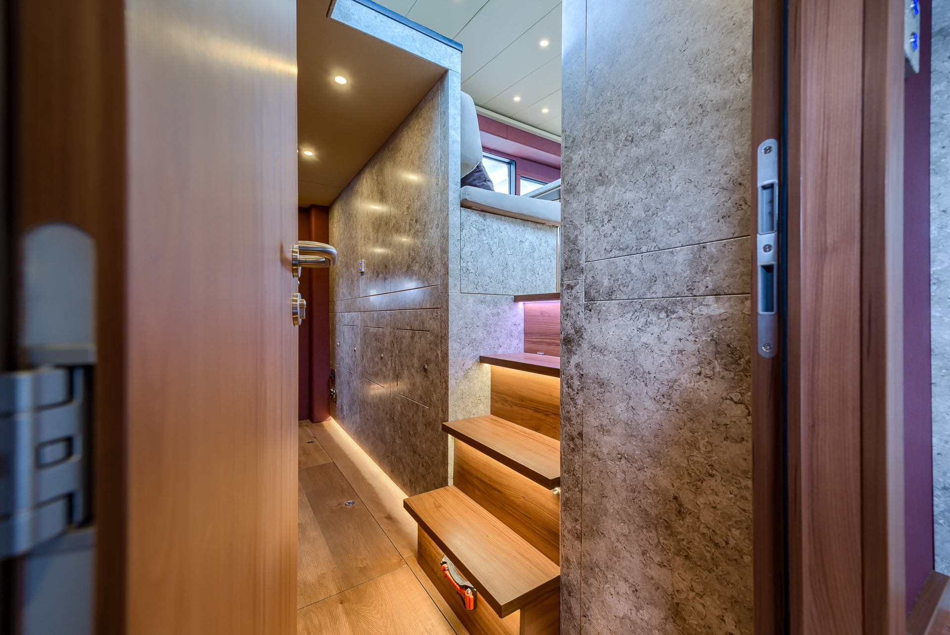 Luna 49 — photo 23