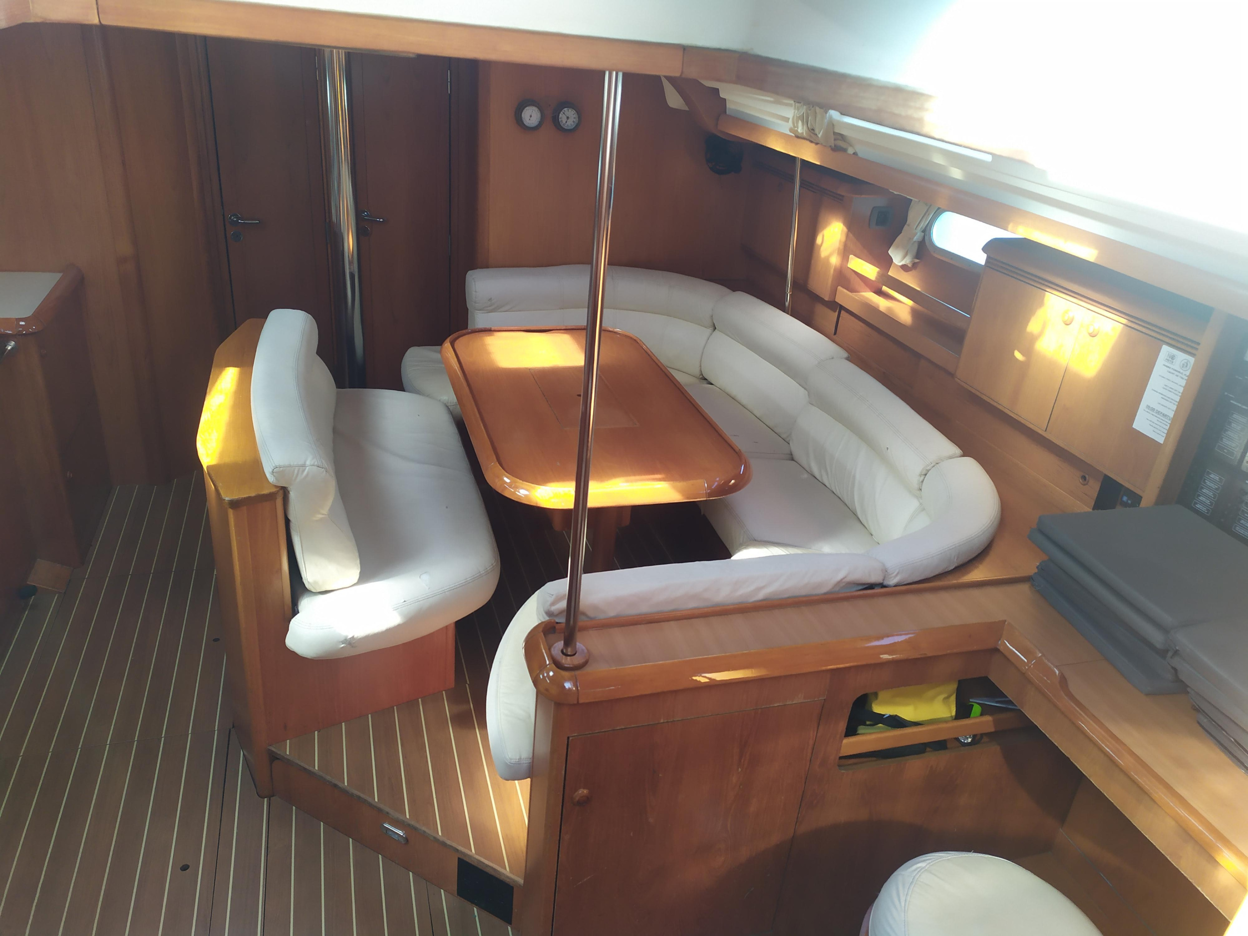 Sun Odyssey 49 — photo 3