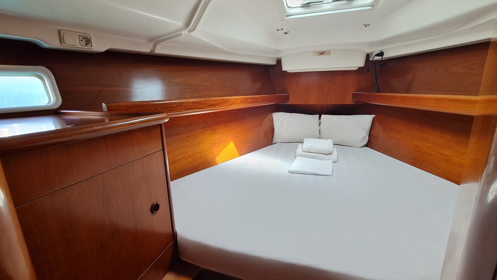Oceanis 411 Clipper — photo 9