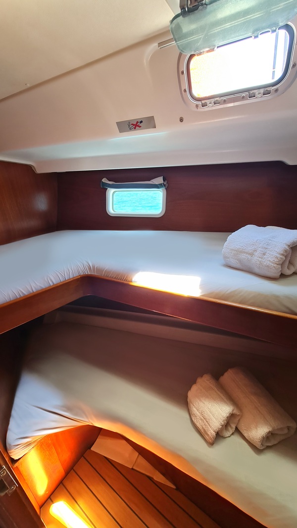 Oceanis 411 Clipper — photo 3