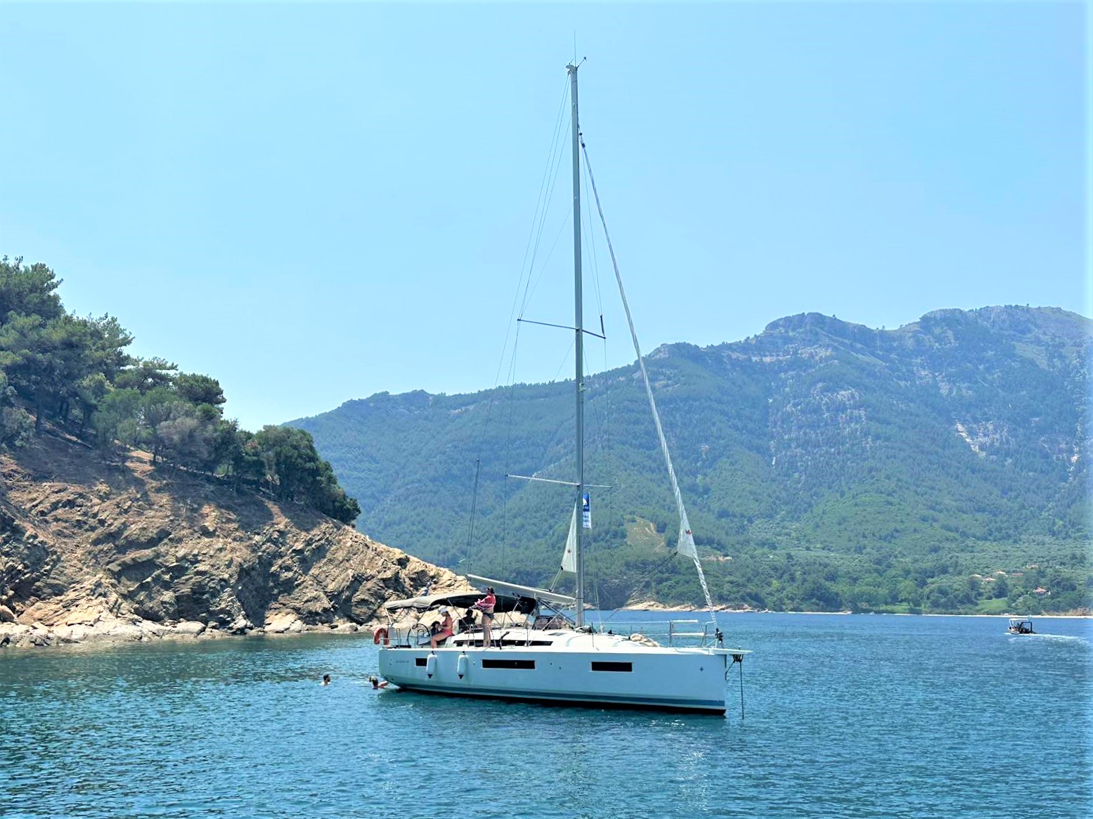 Sun Odyssey 440 — photo 1