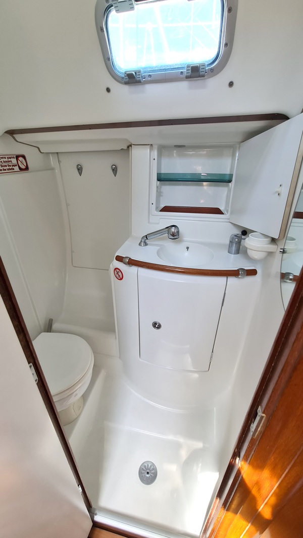 Oceanis 411 Clipper — photo 16
