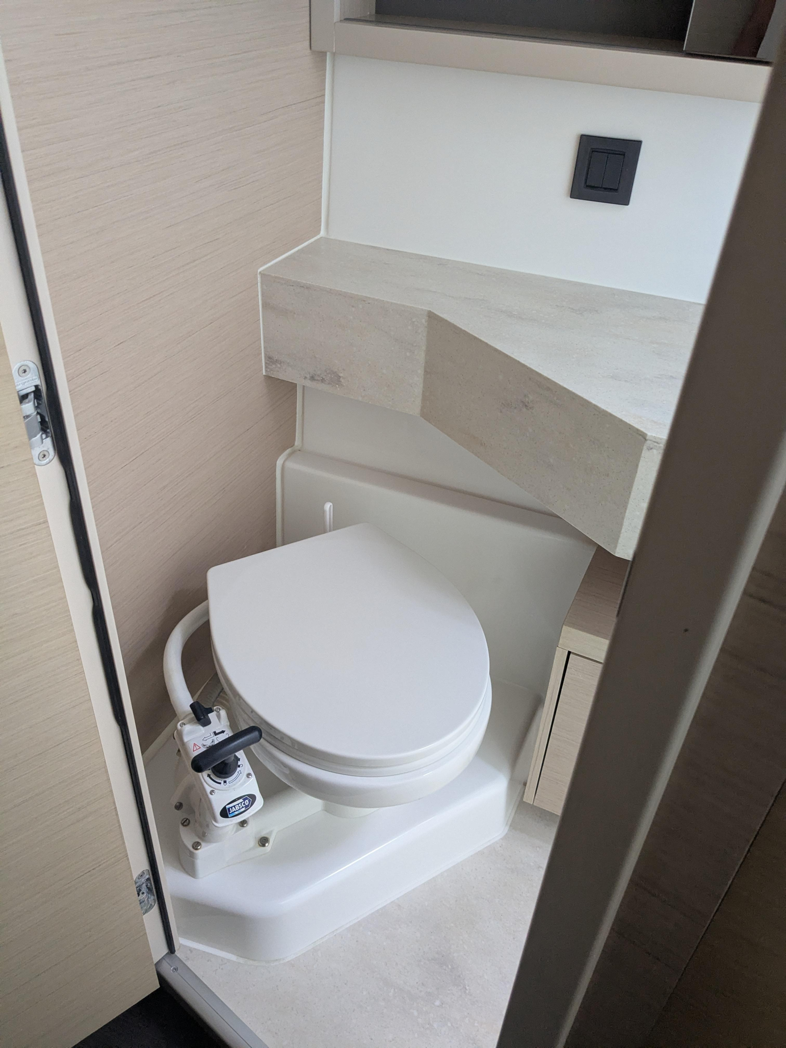 LAGOON 46 — photo 11